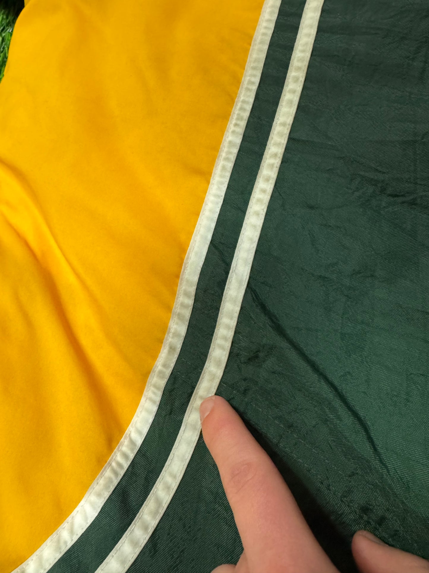 90s Green Bay Packers Puma Puffer Jacket (Youth XL)