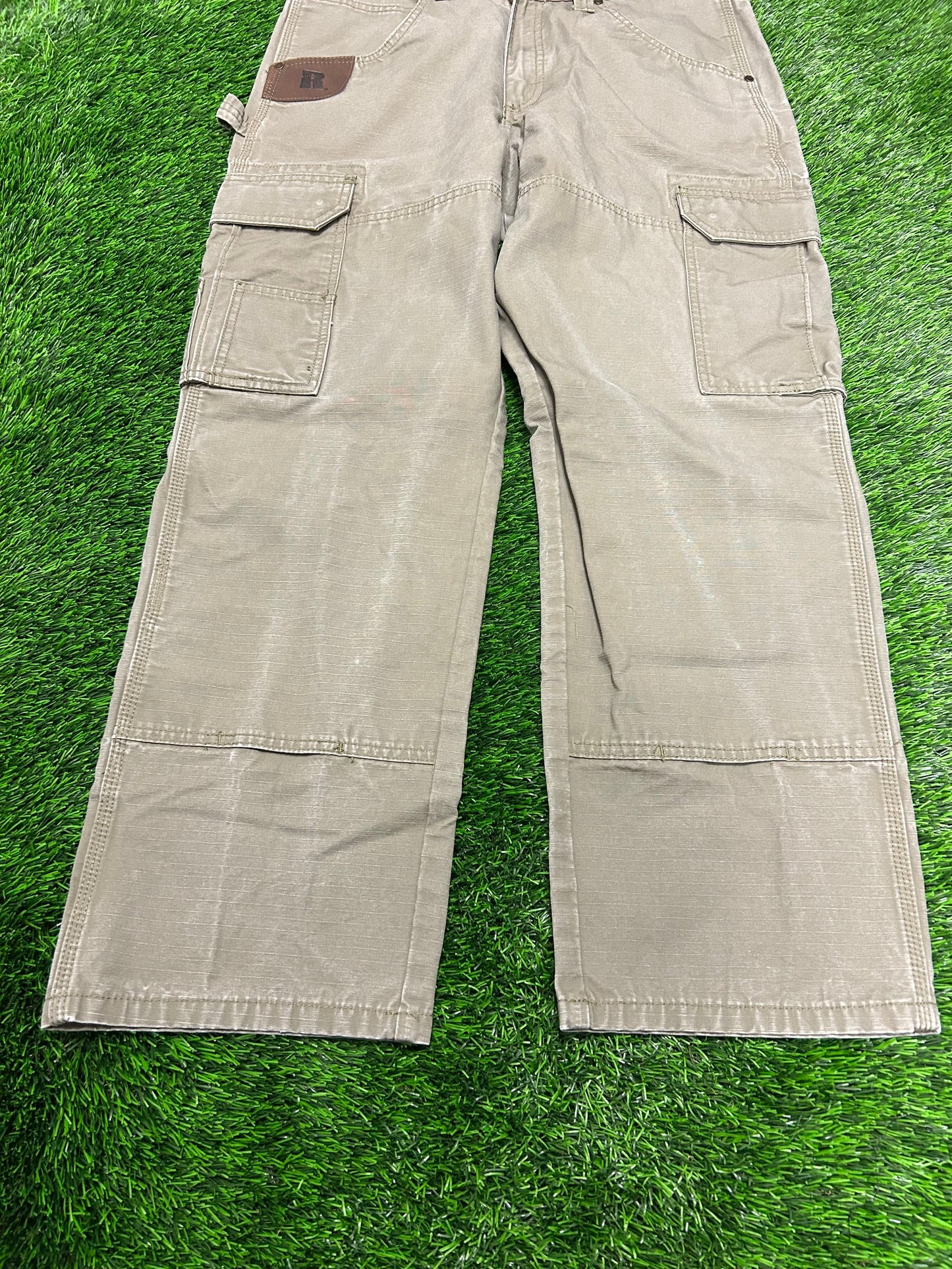 00s Wrangler Riggs Cement Cargo Pants (34 x 30)