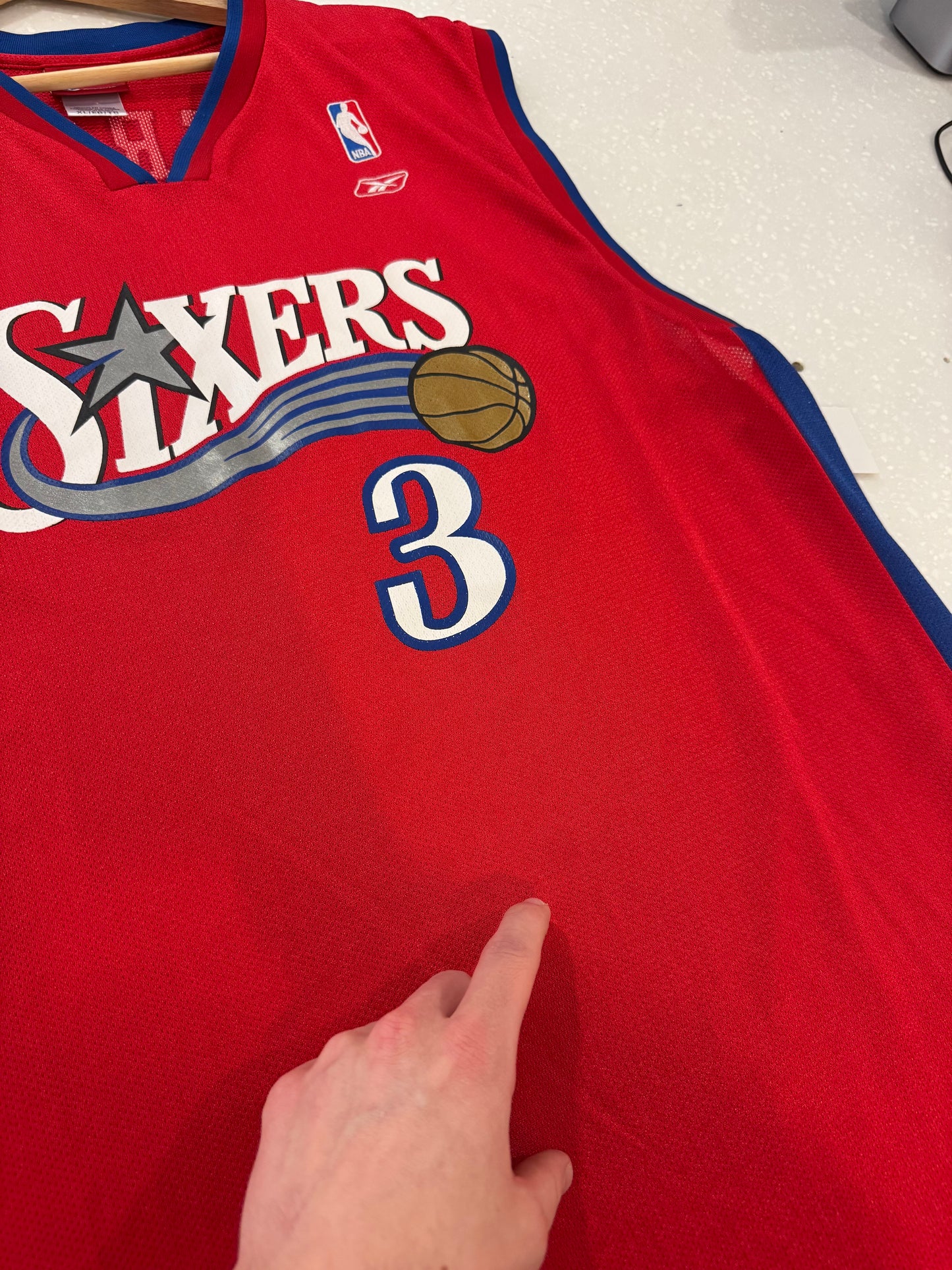 00s Philadelphia Sixers Allen Iverson Reebok Jersey (XL)