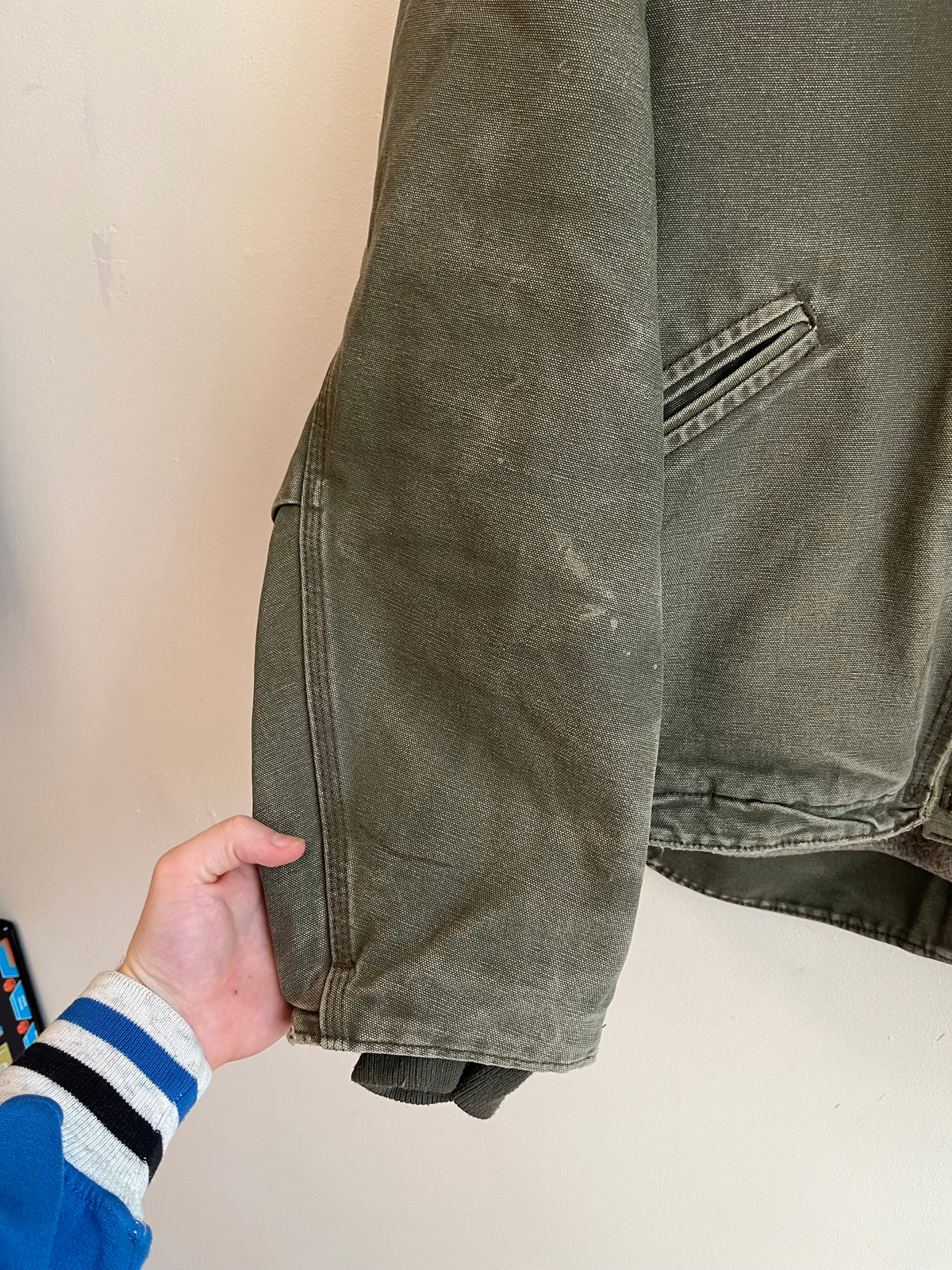 2012 Carhartt J141 ARG Faded Distressed Sherpa Lined Jacket (XL)
