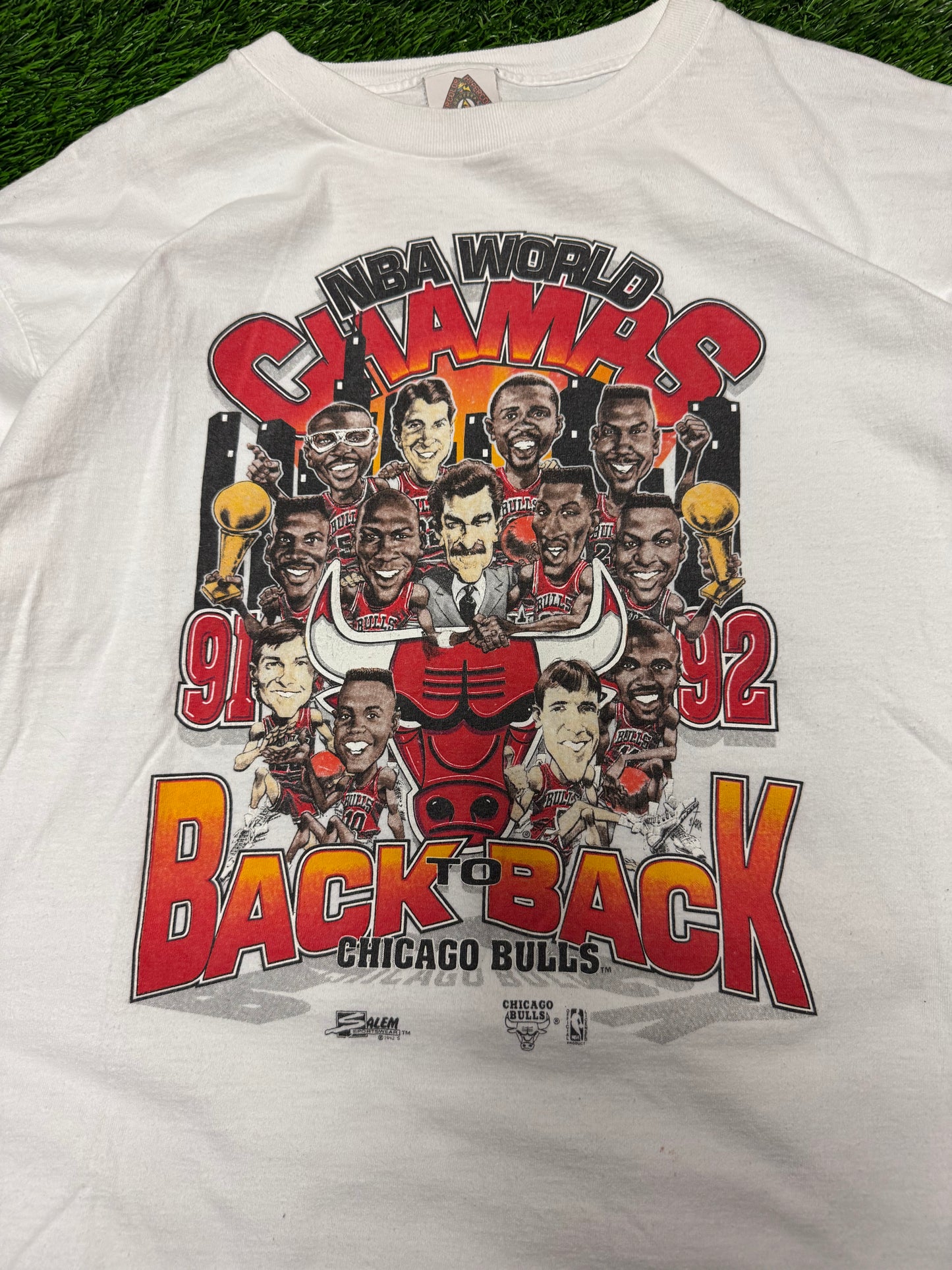 1992 Chicago Bulls Vintage NBA World Champs Caricature Tee (L)