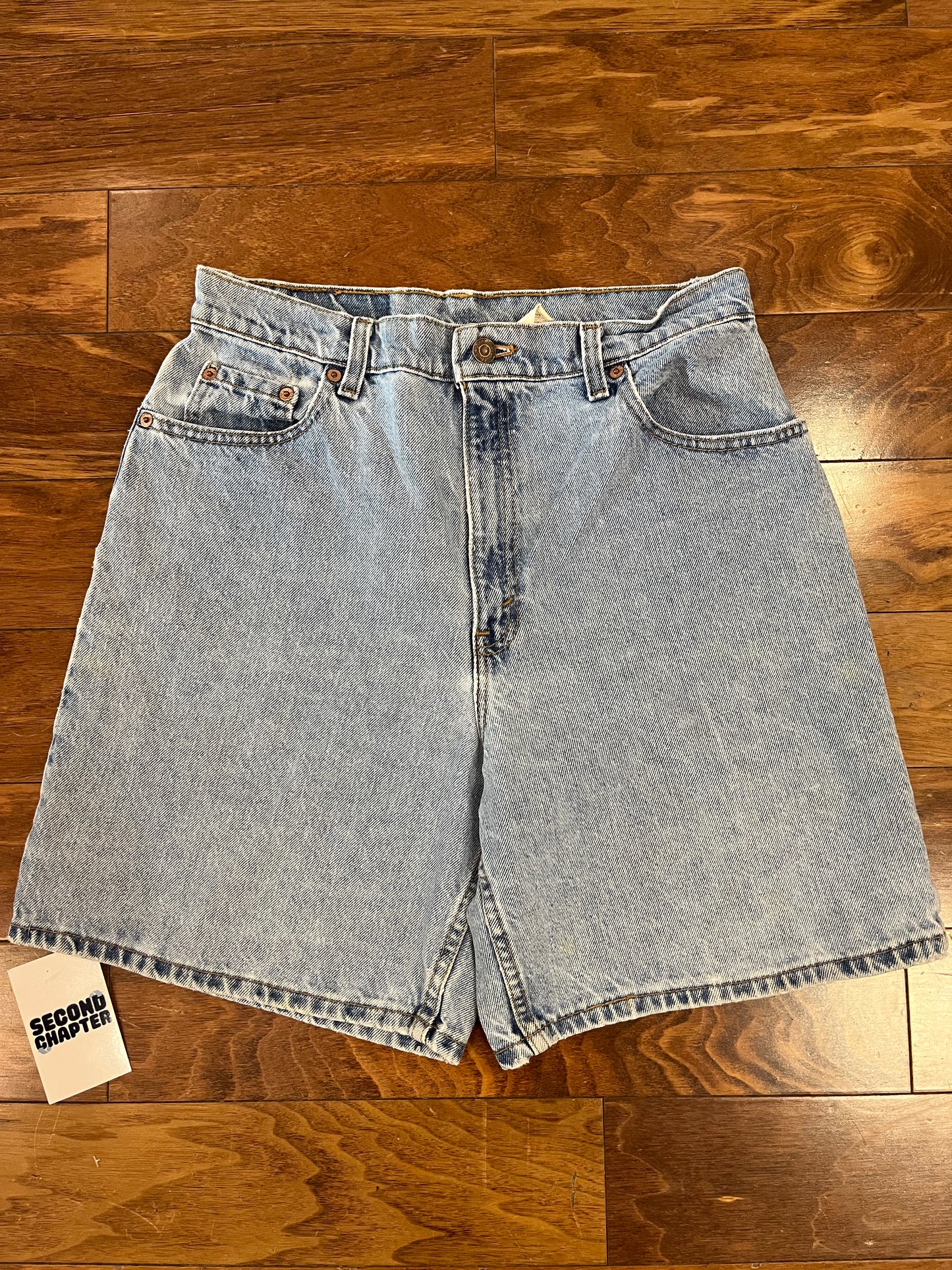 90s Levi's 551 Women's Jean Shorts (30)