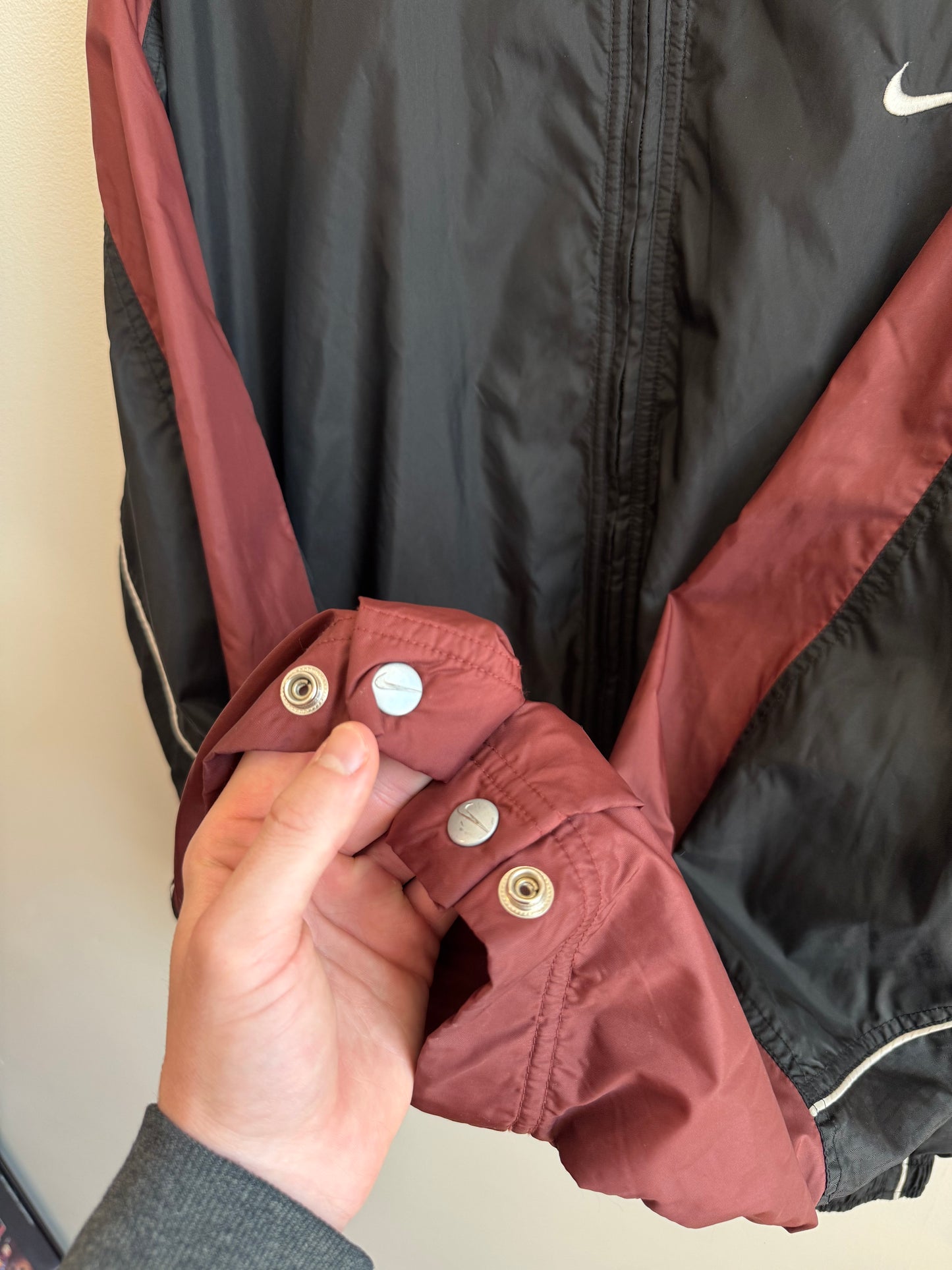 90s Nike Black/Burgundy Windbreaker (XXL)
