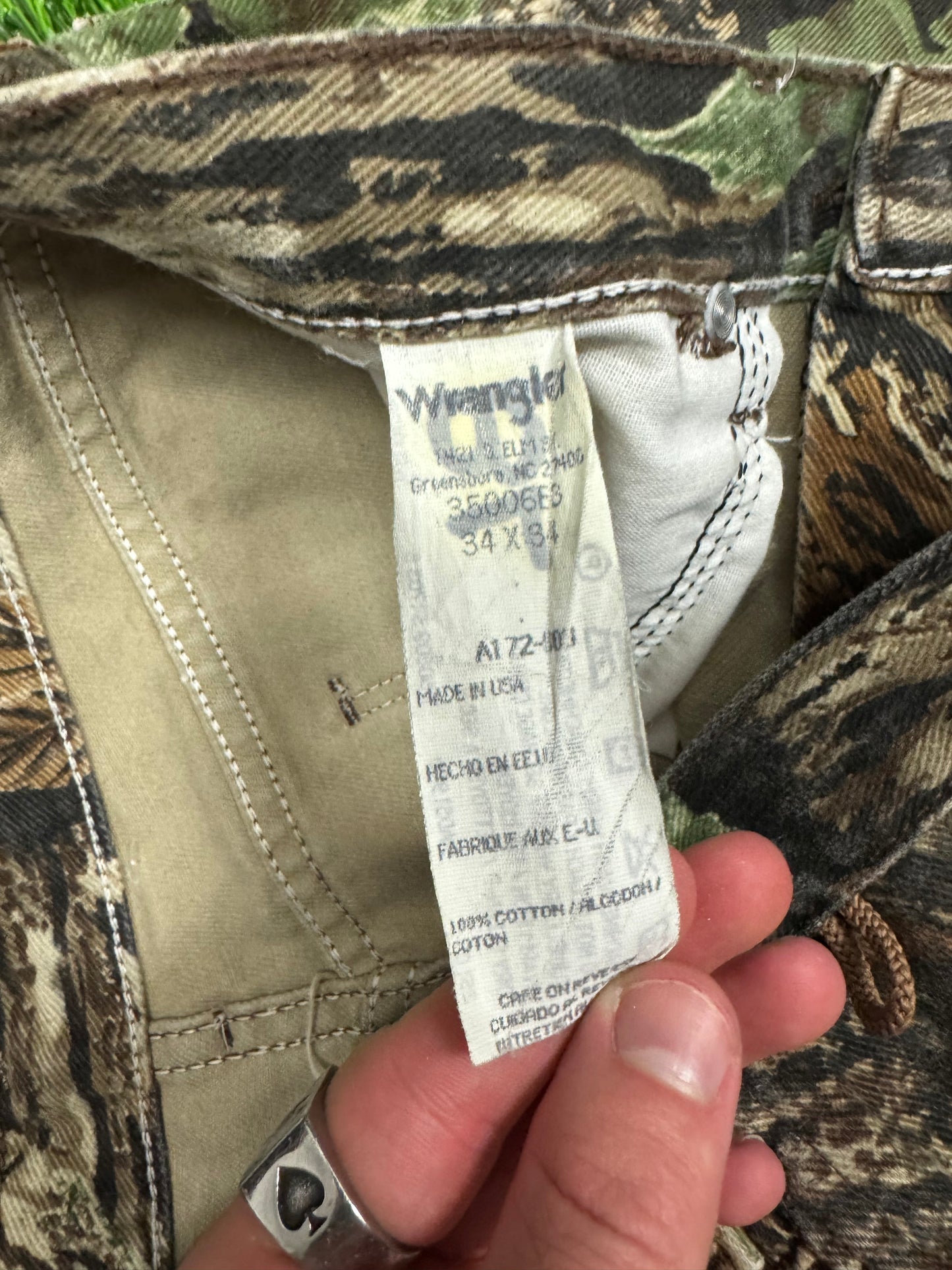 00s Wrangler Rugged Wear Real Tree Vintage Camo Pants (34 x 32)