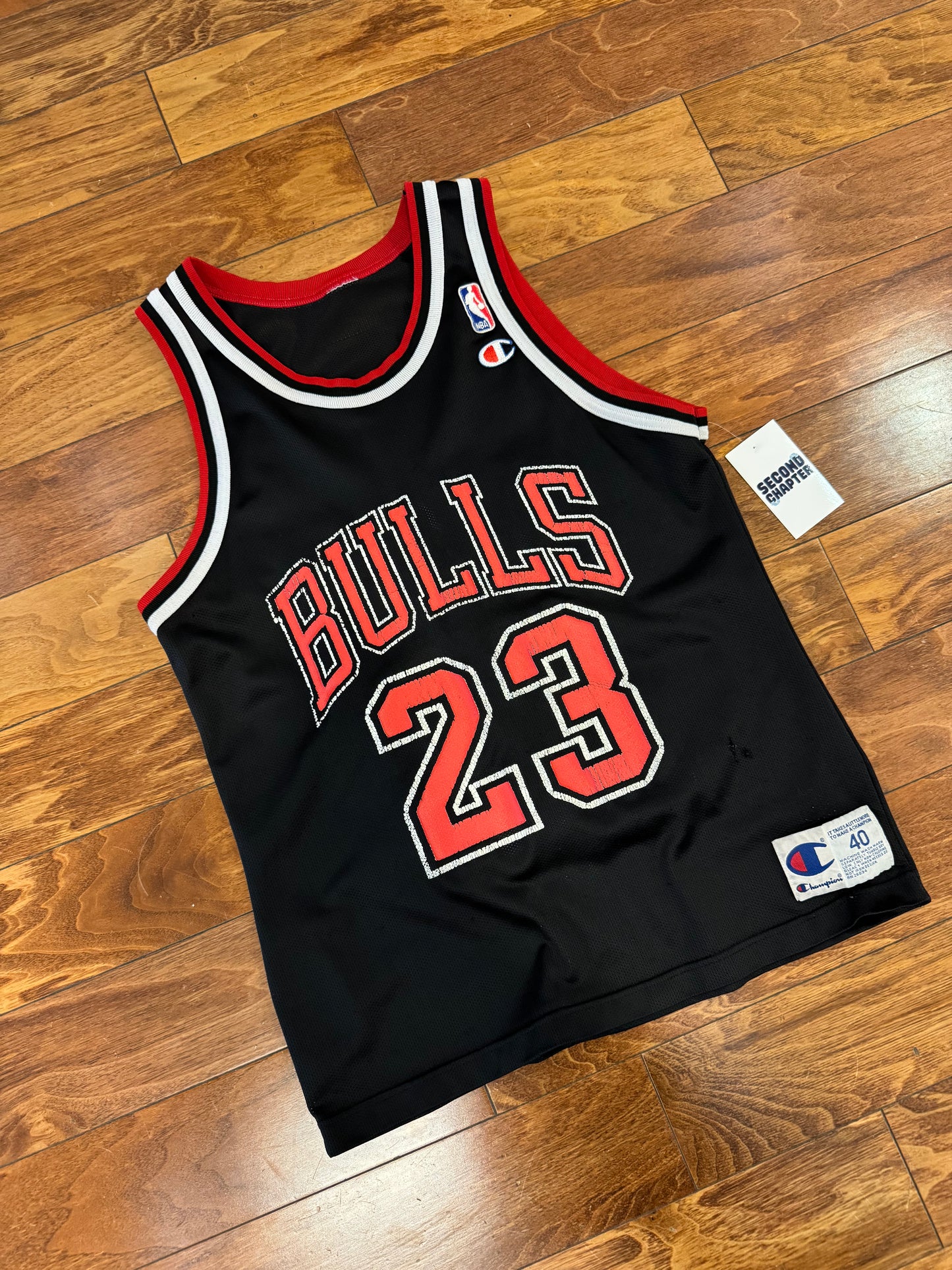 90s Chicago Bulls Michael Jordan #23 Champion NBA Jersey (S)