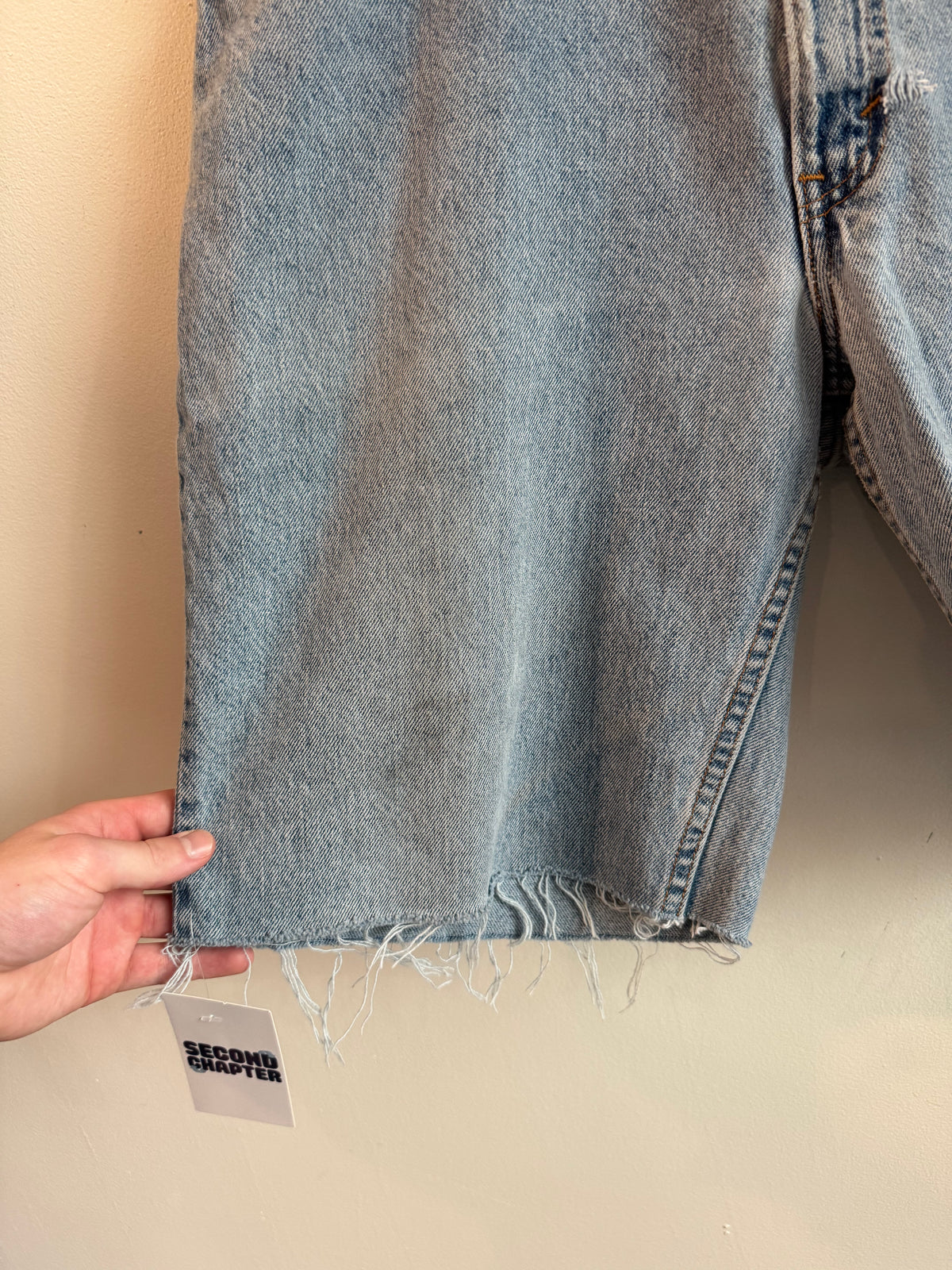 1997 Levi”s 560 Baggy Light Wash Shorts (36)