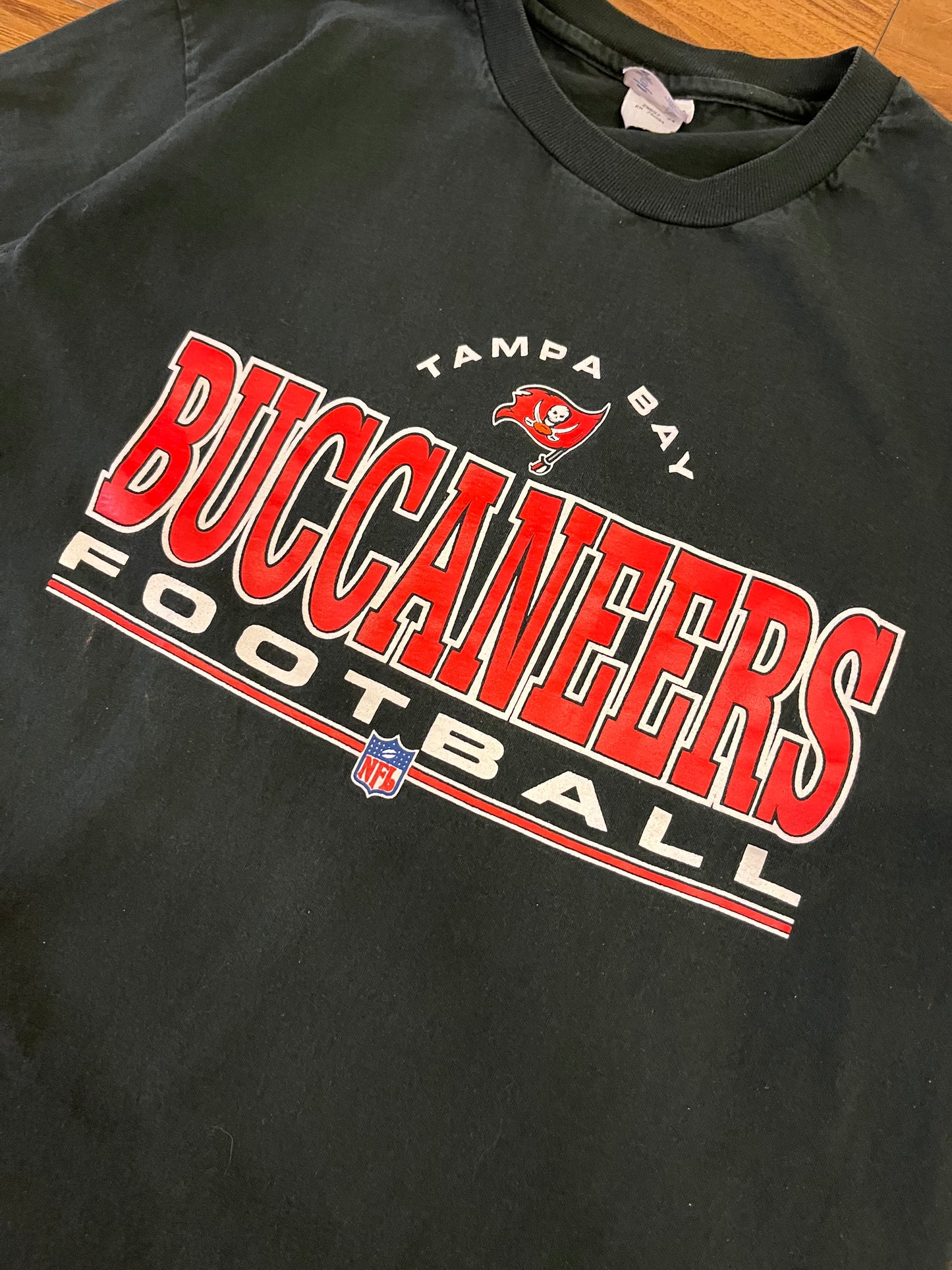 90s Tampa Bay Buccaneers Football Champion Tee (L)