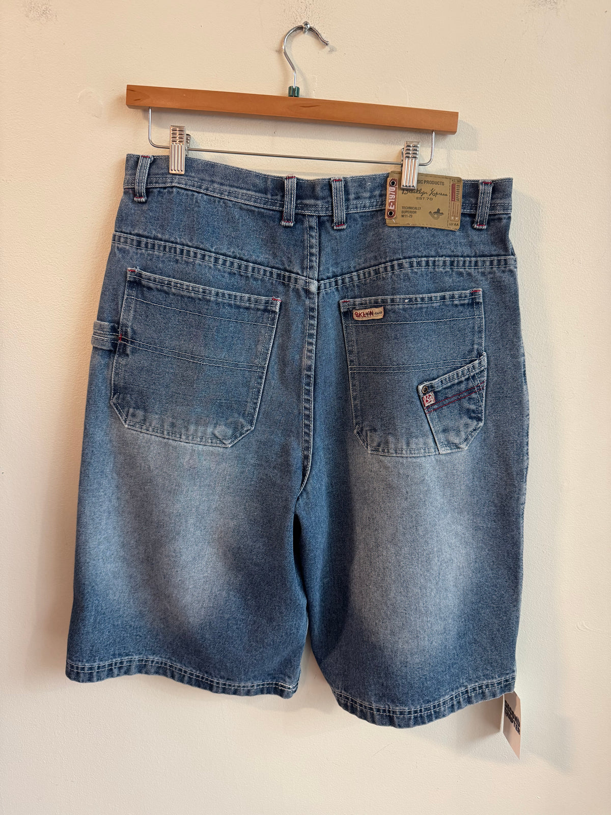 00s Brooklyn  Baggy Red Back Pocket (34)