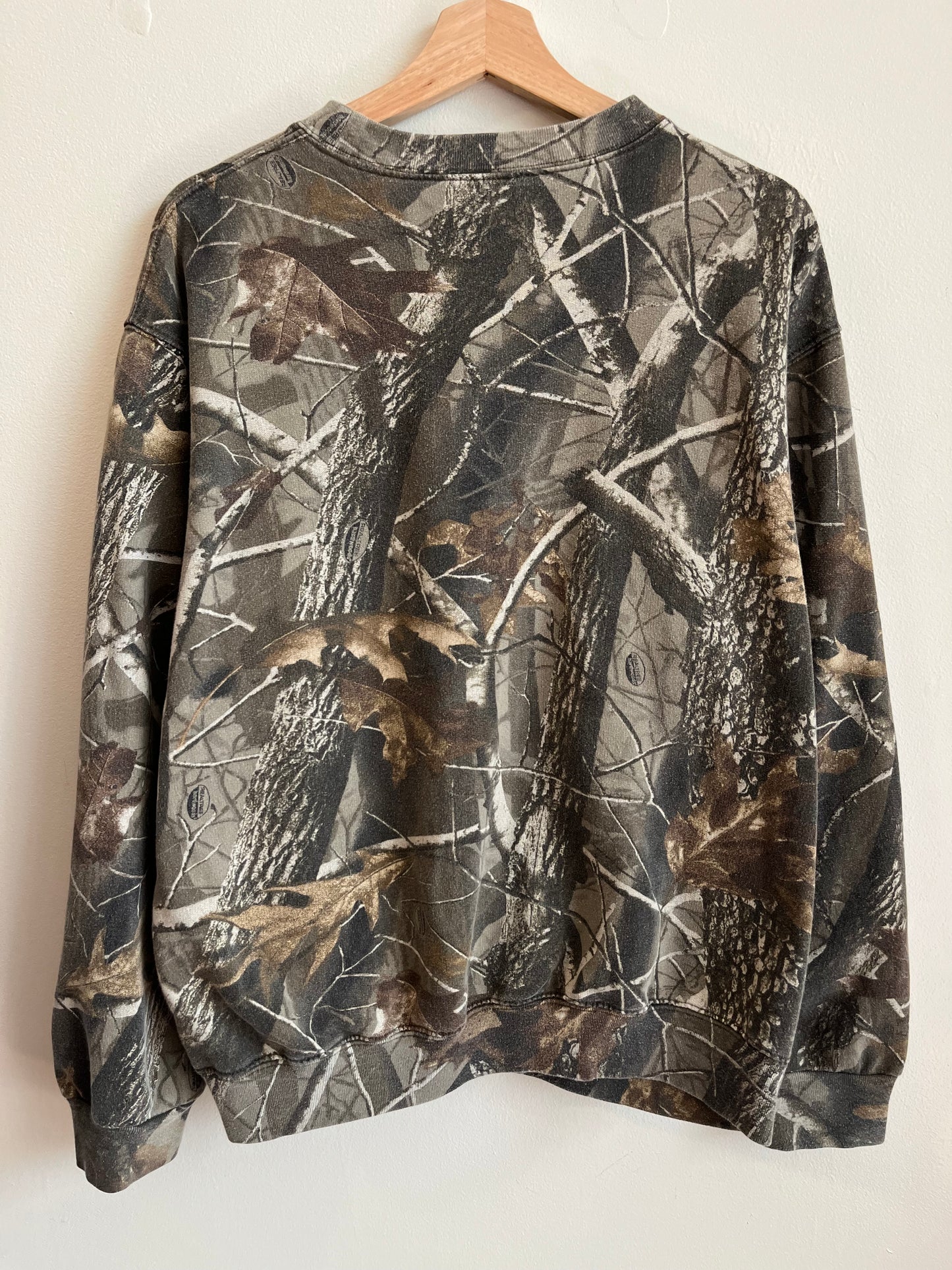 00s Liberty Camo Essential Crewneck (L)