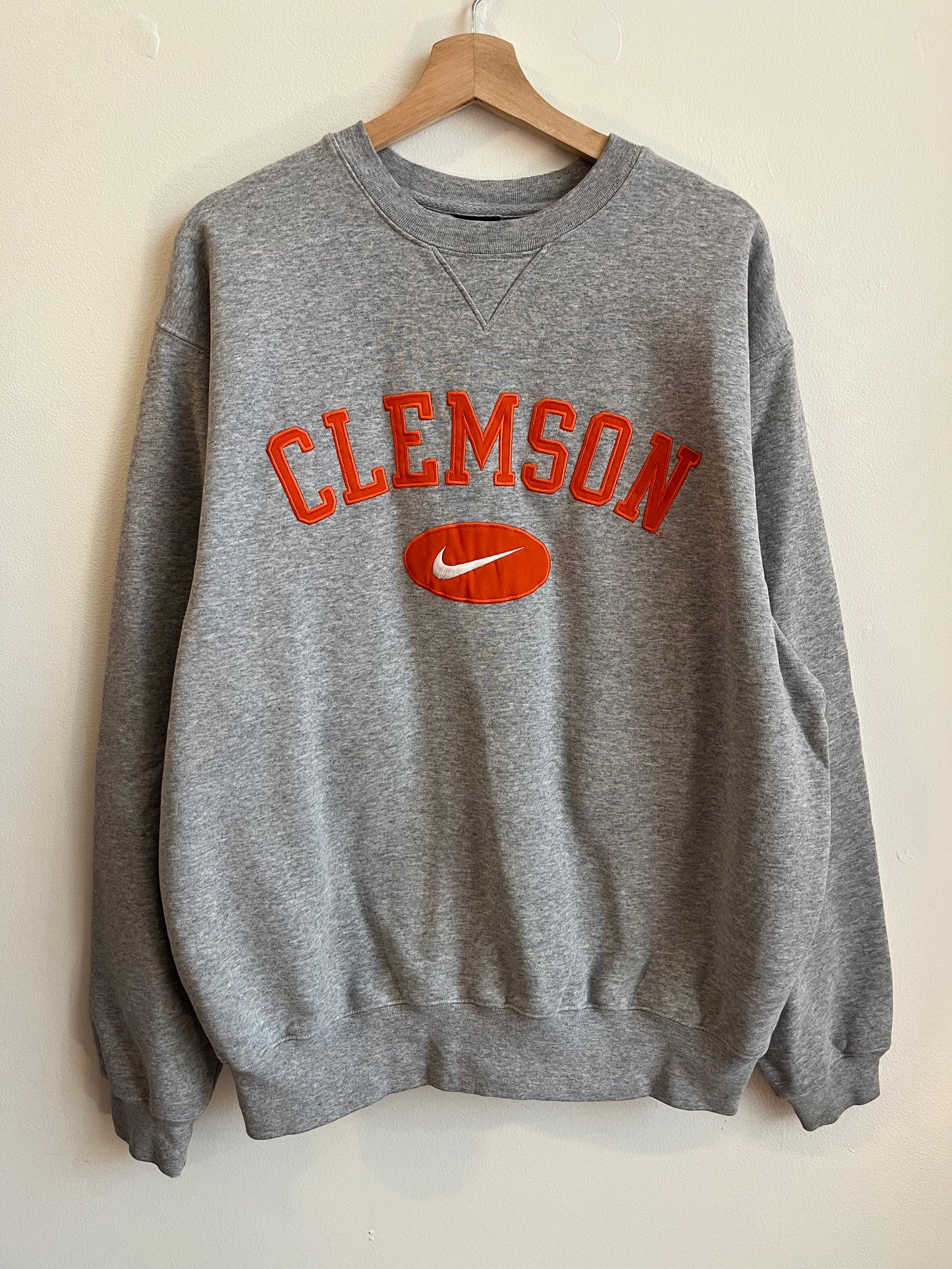 00s Clemson University Nike Embroidered Center Swoosh Crewneck (M)