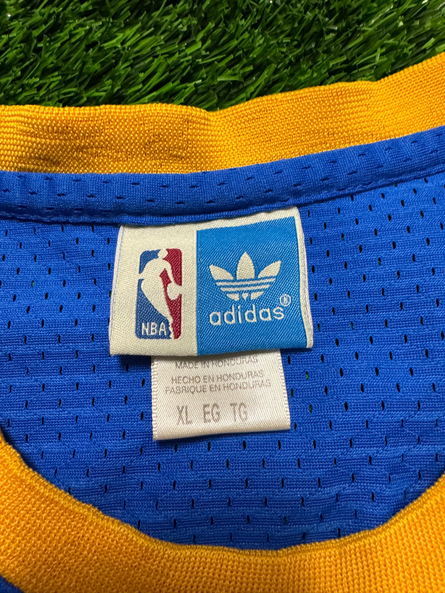 00s Denver Nuggets Dikembe Mutombo #55 Adidas Hardwood Classics Vintage NBA Jersey (XL)