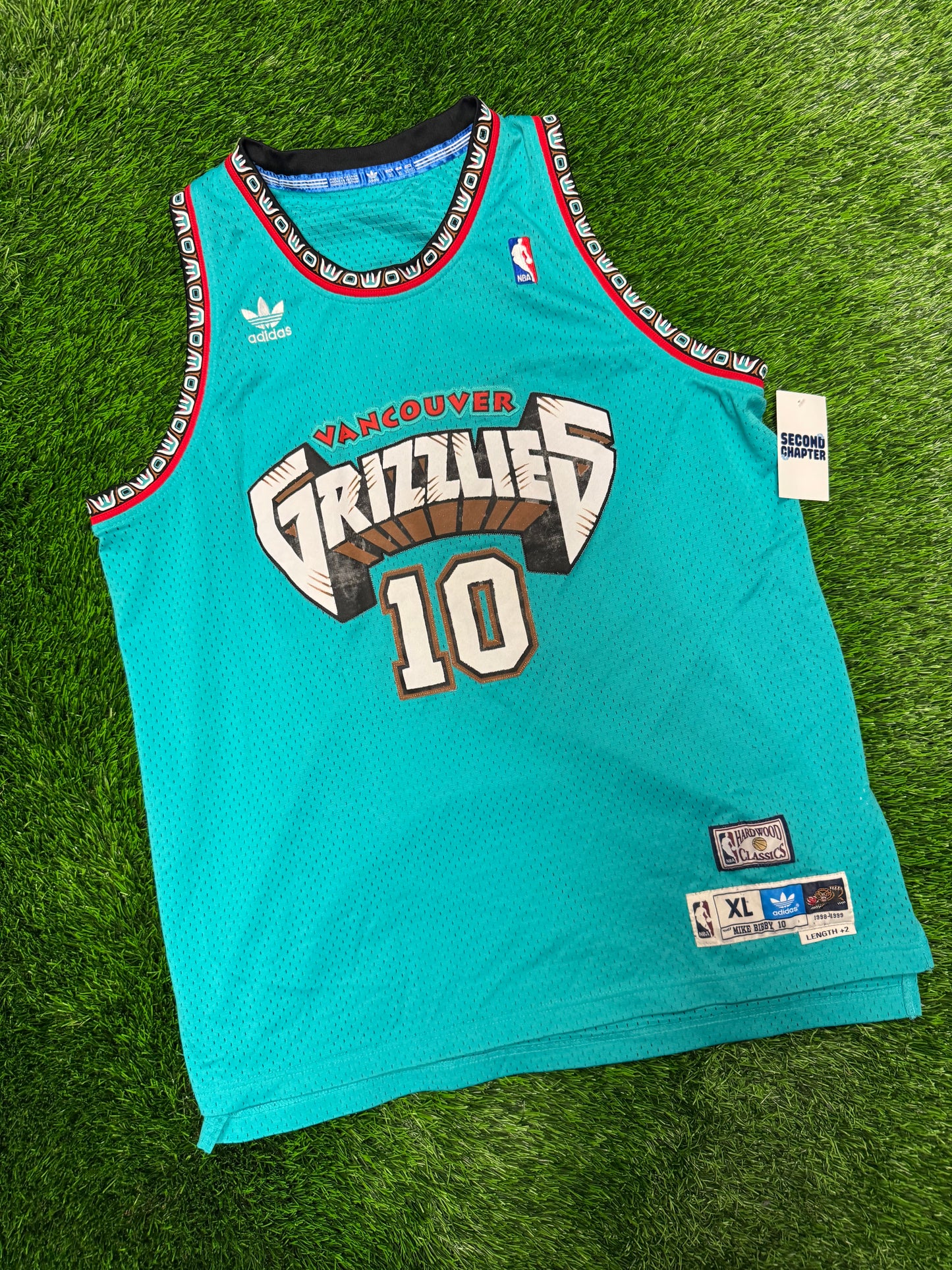 Vancouver Grizzlies Mike Bibby Adidas Hardwood Classics Jersey (XL)