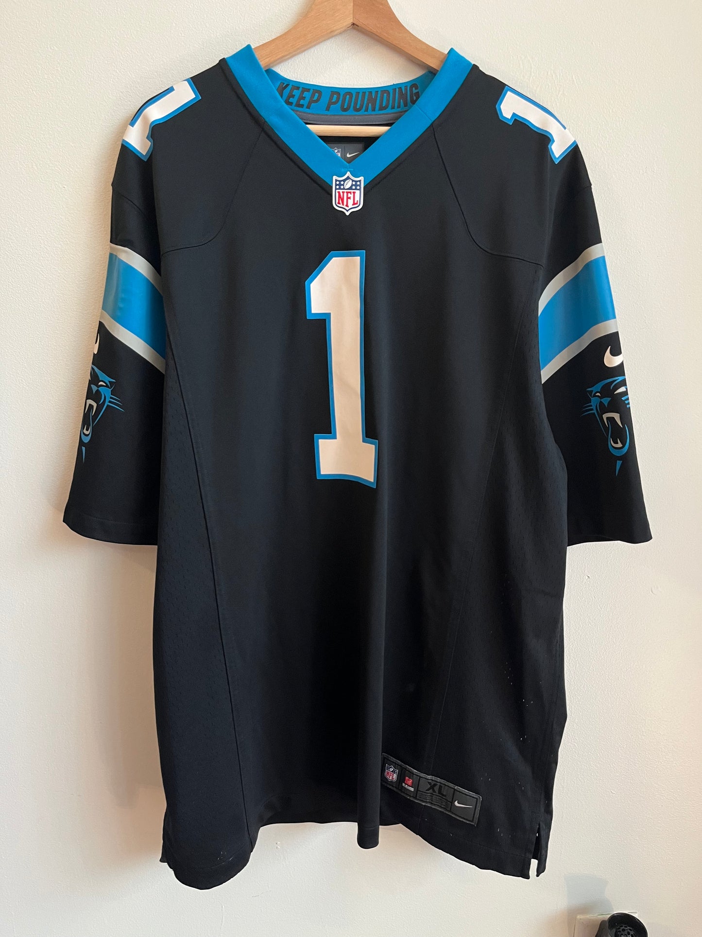 2010s Carolina Panthers Cam Newton #1 Nike Home Jersey (XL)