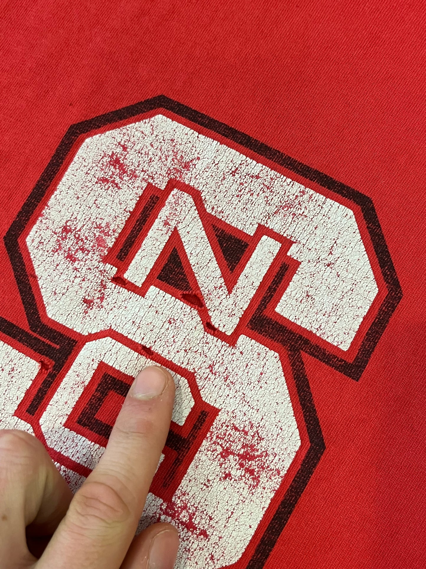 00s NC State Distressed Center Swoosh Nike Tee (XL)