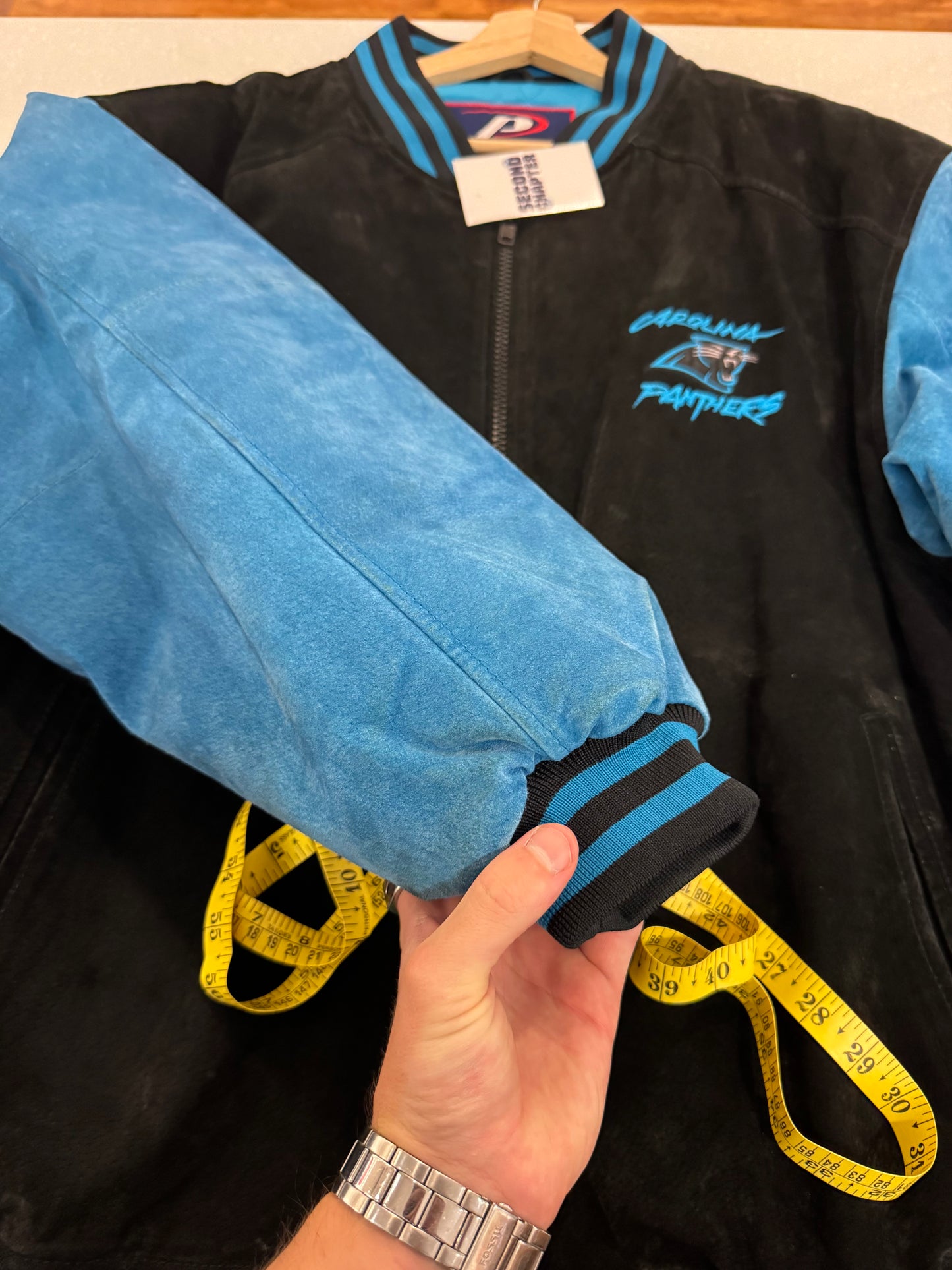 00s Carolina Panthers Pro Player Cat Scratch Two Toned Leather Jacket (L)
