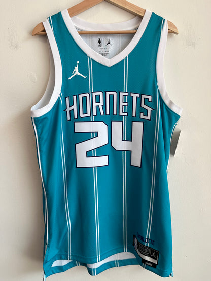Charlotte Hornets Brandon Miller #24 Dri Fit Jersey (L)