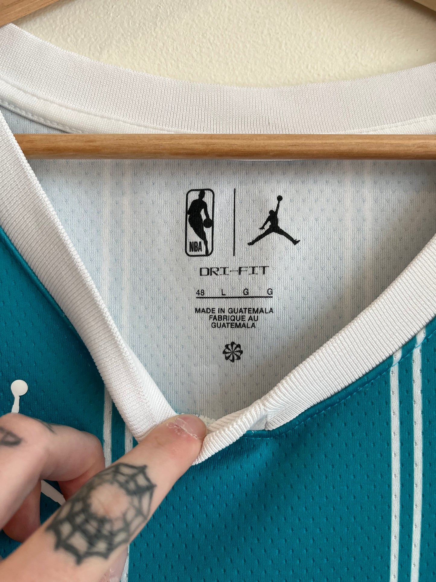 Charlotte Hornets Brandon Miller #24 Dri Fit Jersey (L)