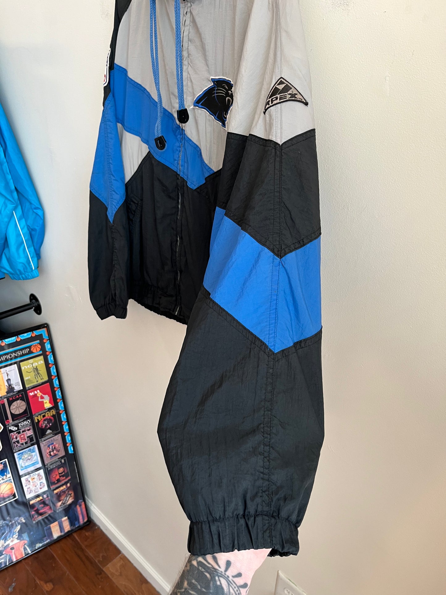 90s Carolina Panthers Apex Embroidered Windbreaker (L)
