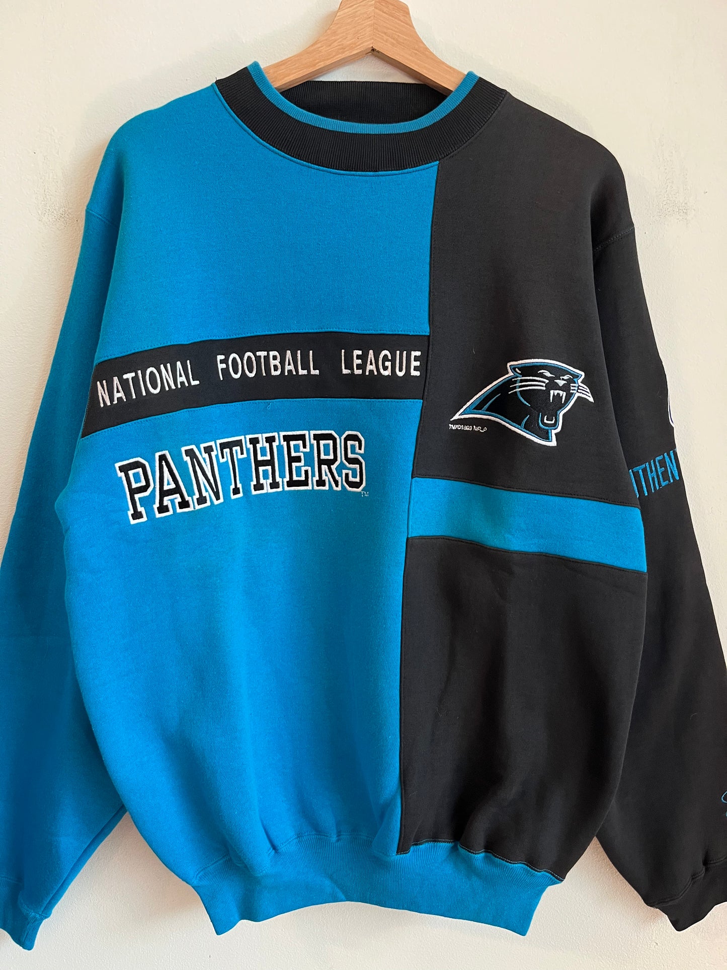 1993 Carolina Panthers Logo Athletic Design Crew Neck (M)