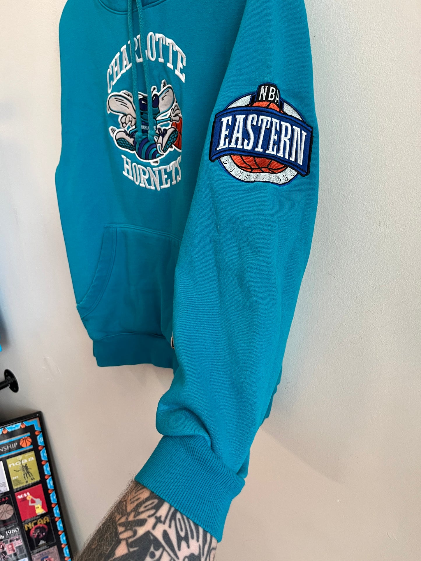 Charlotte Hornets Mitchell & Ness Teal Hoodie (M)