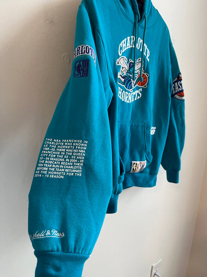 Charlotte Hornets Mitchell & Ness Teal Hoodie (M)