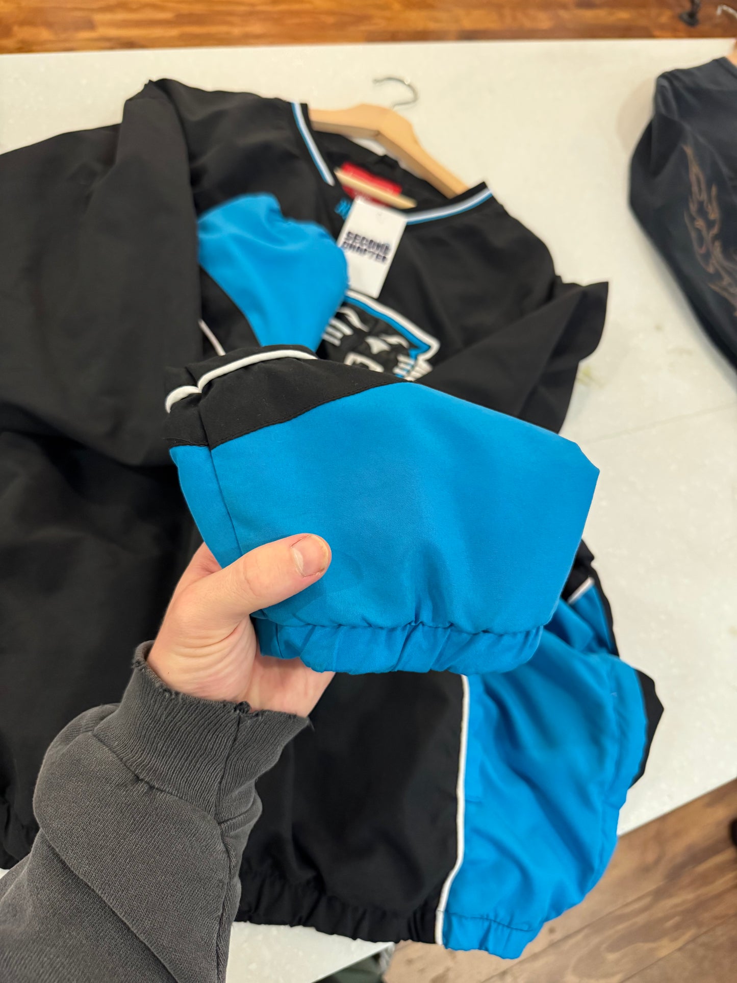 00s Carolina Panthers Big Logo Two Toned Windbreaker (XXL)