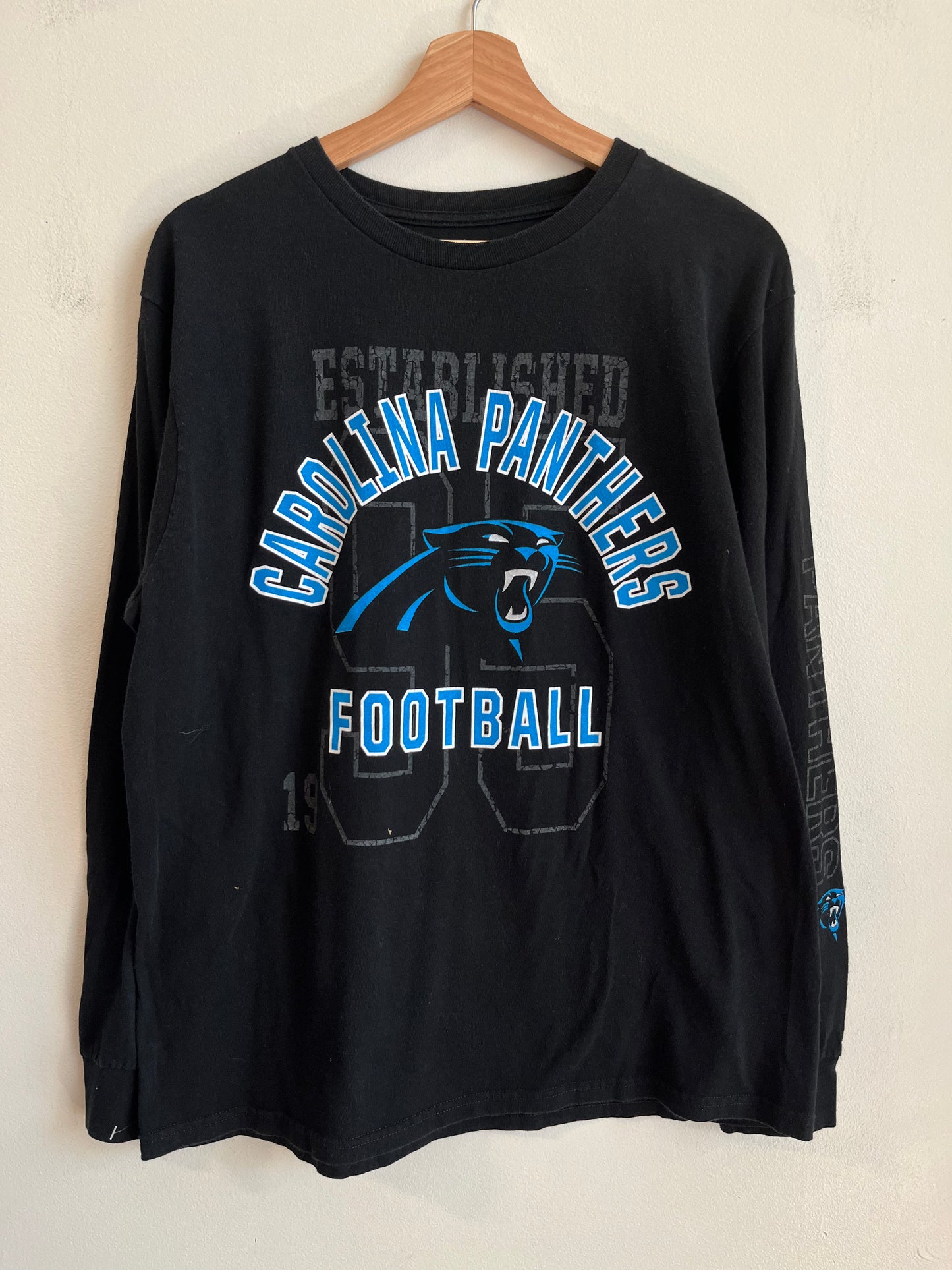 2010s Carolina Panthers Majestic Black Long Sleeve Shirt (L)