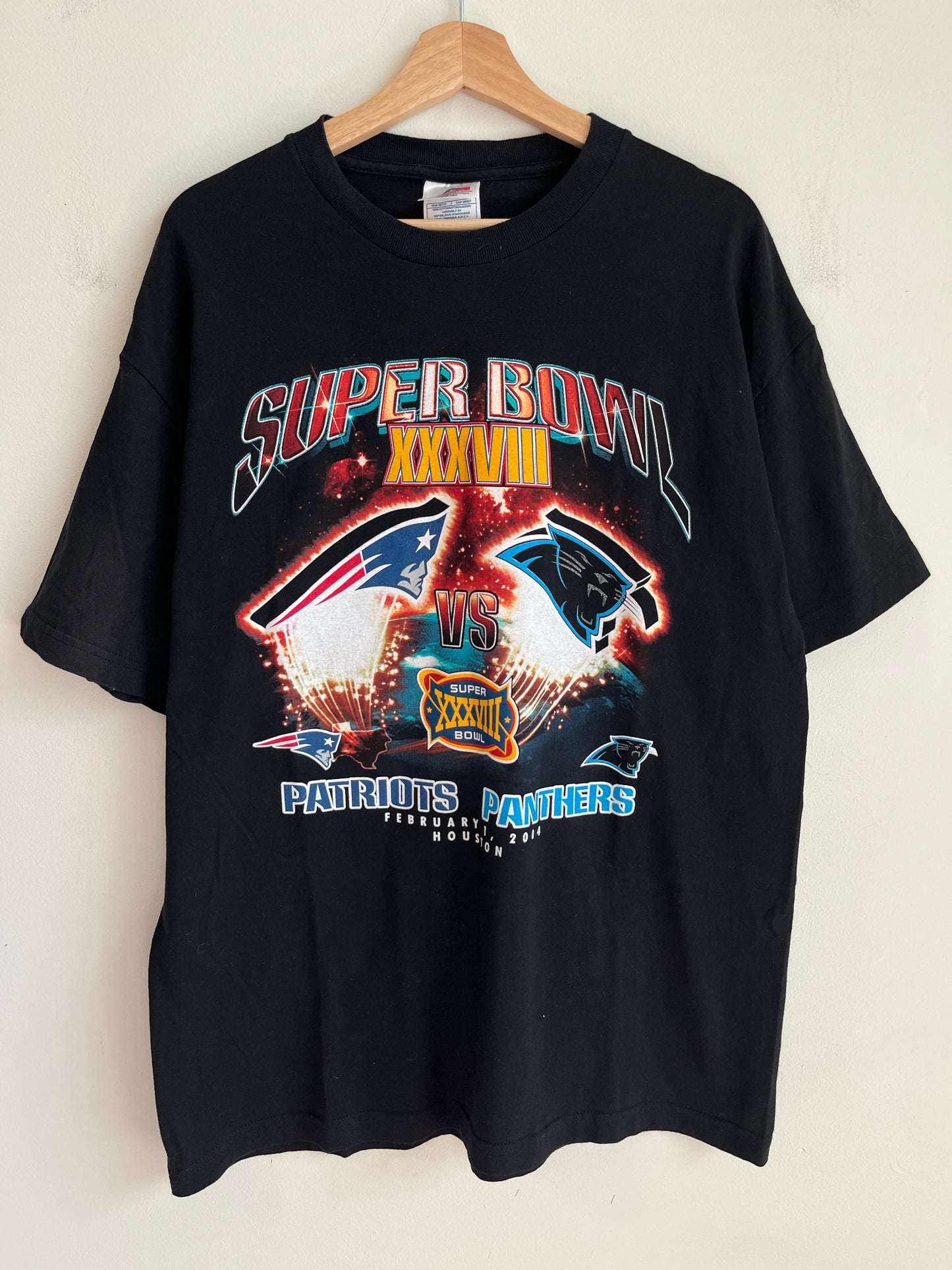 2004 Carolina Panthers v NE Patriots Super Bowl Tee (XL)