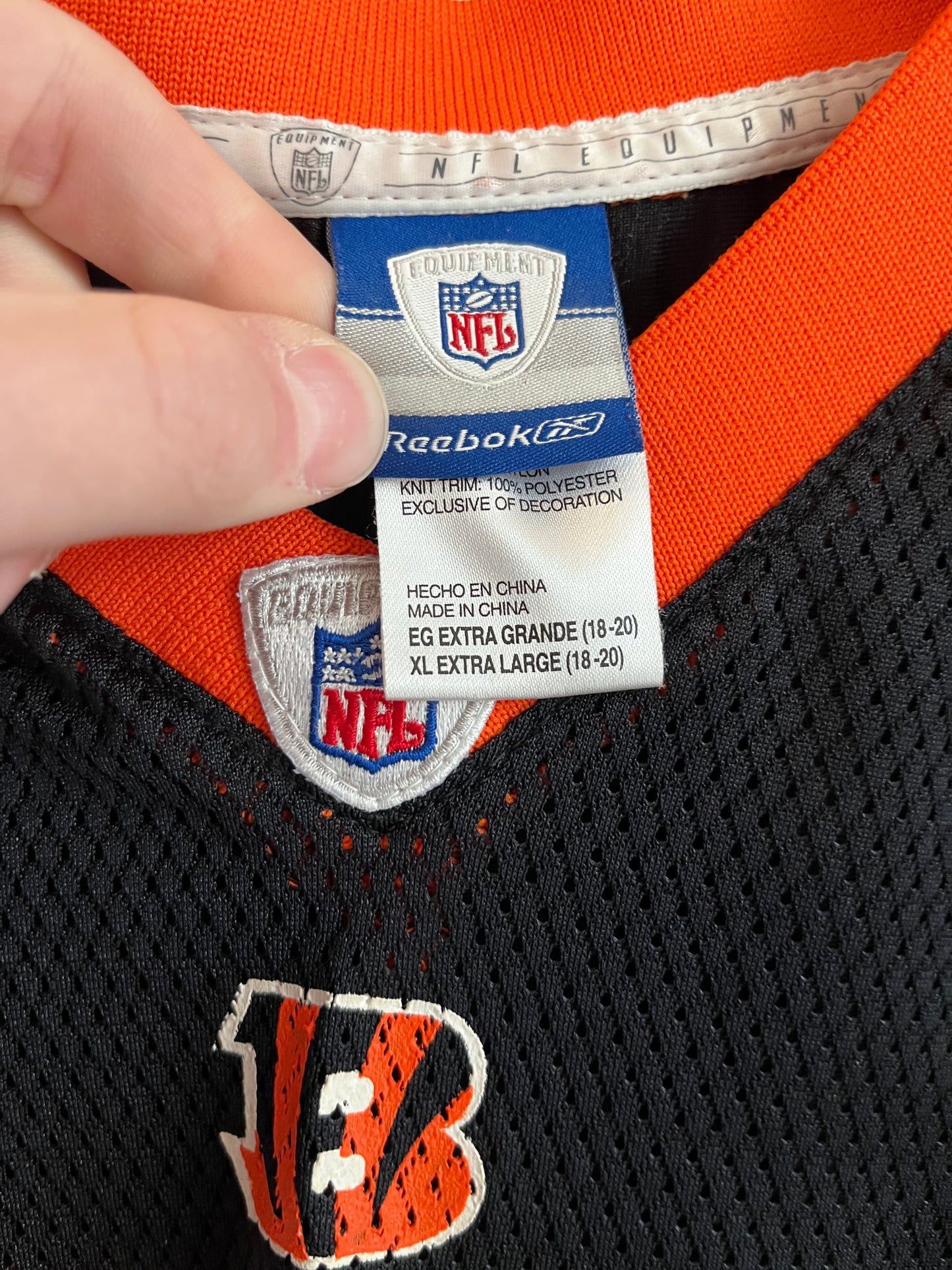 00s Cincinnati Bengals Ocho Cinco Home Jersey (Youth XL)