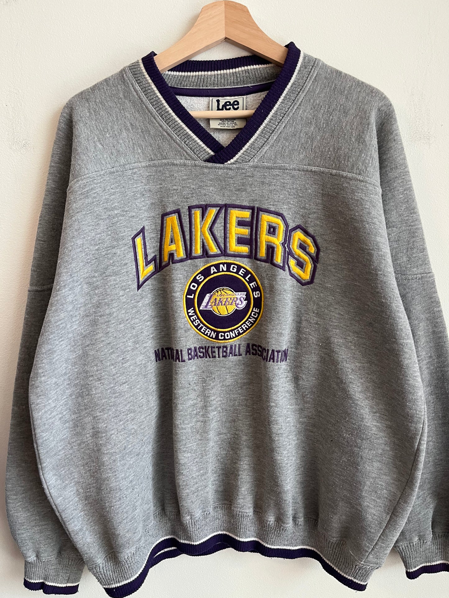 1990s Los Angeles Lakers Embroidered Spell Out Lee Crewneck (L)