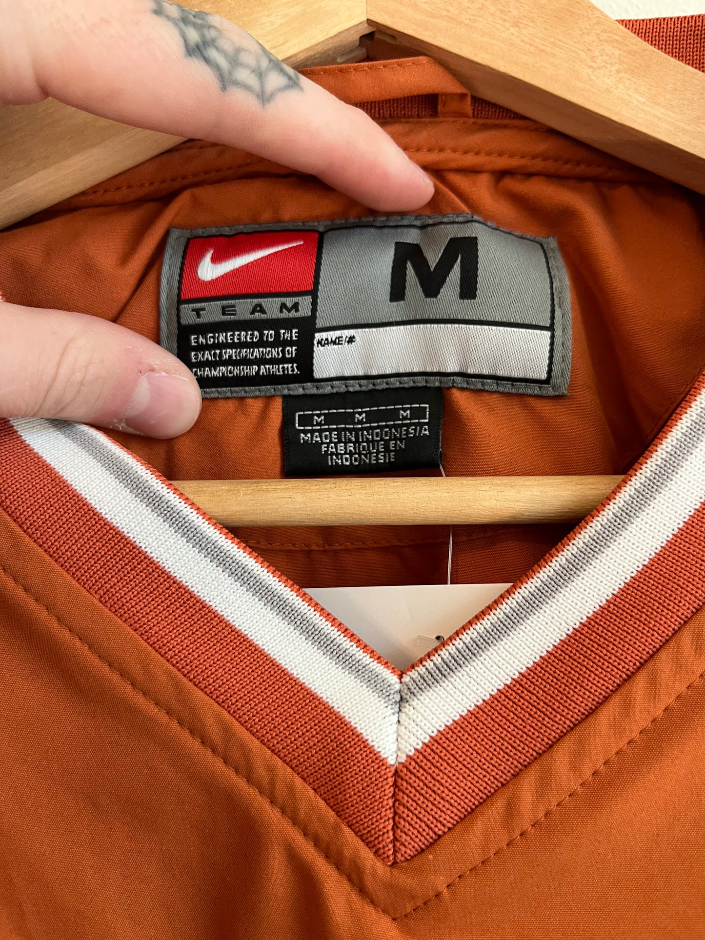 00s Texas Longhorns Nike Center Swoosh Windbreaker (M)
