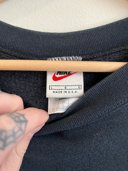 90s Nike Essential Spell Out/ Swoosh Crewneck (L)