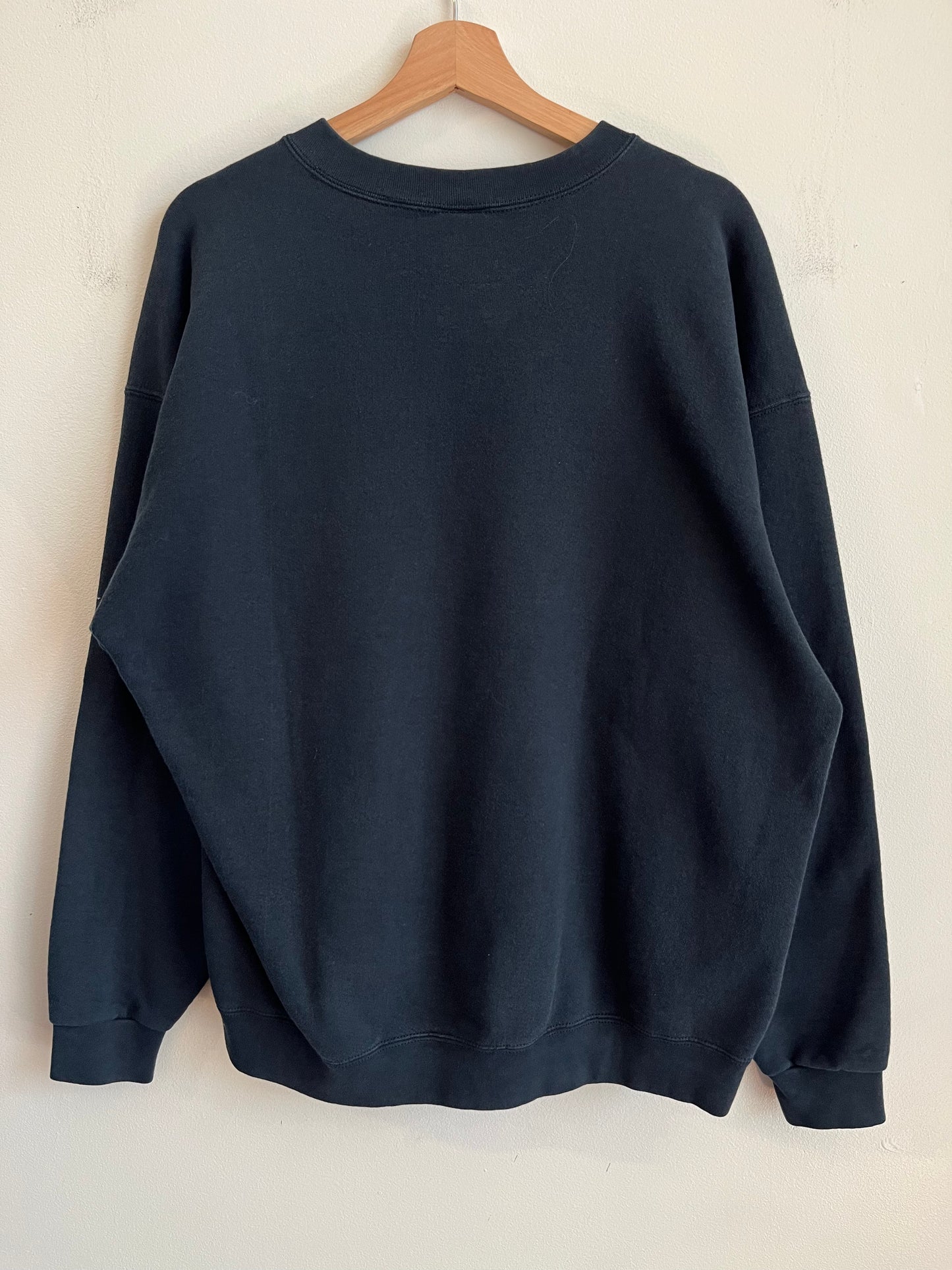 90s Nike Essential Spell Out/ Swoosh Crewneck (L)