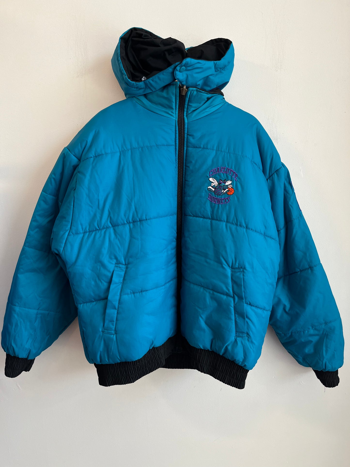 90s Charlotte Hornets Reversible Pro Player Puffer Jacket (XL)