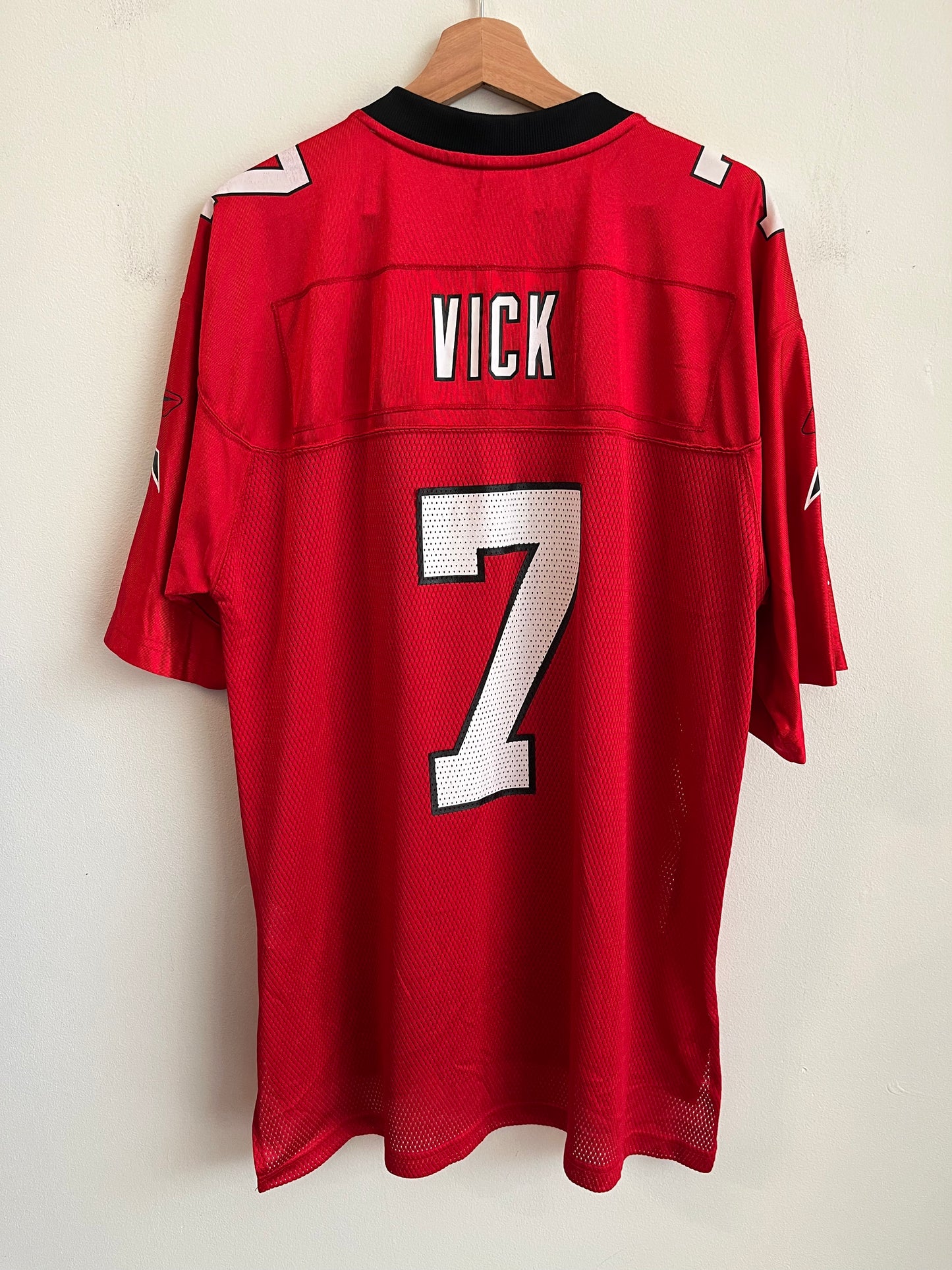 00s Atlanta Falcons Michael Vick Red Reebok Jersey (L)
