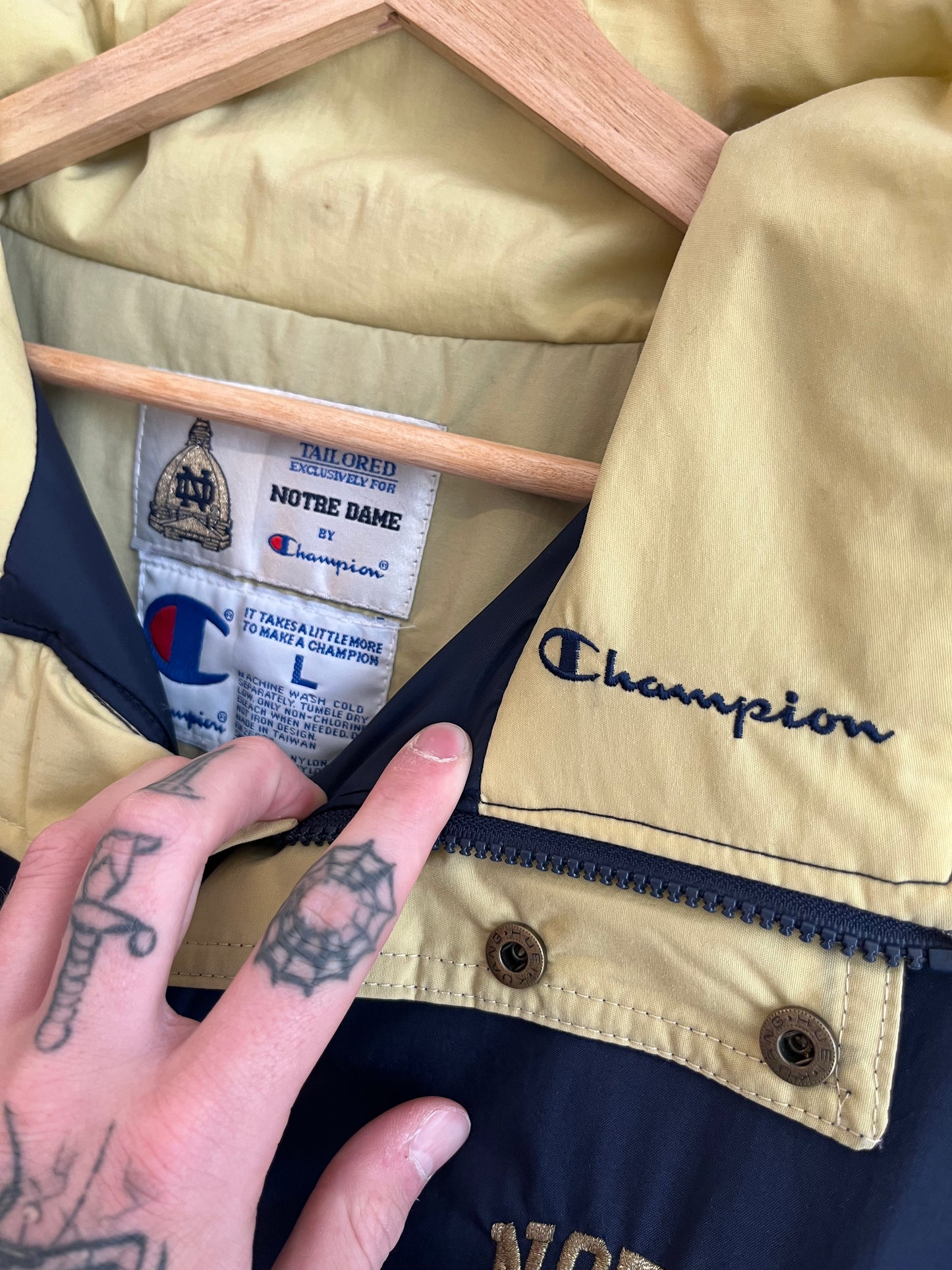 1990s Notre Dame University Champion Puffer Jacket (L)