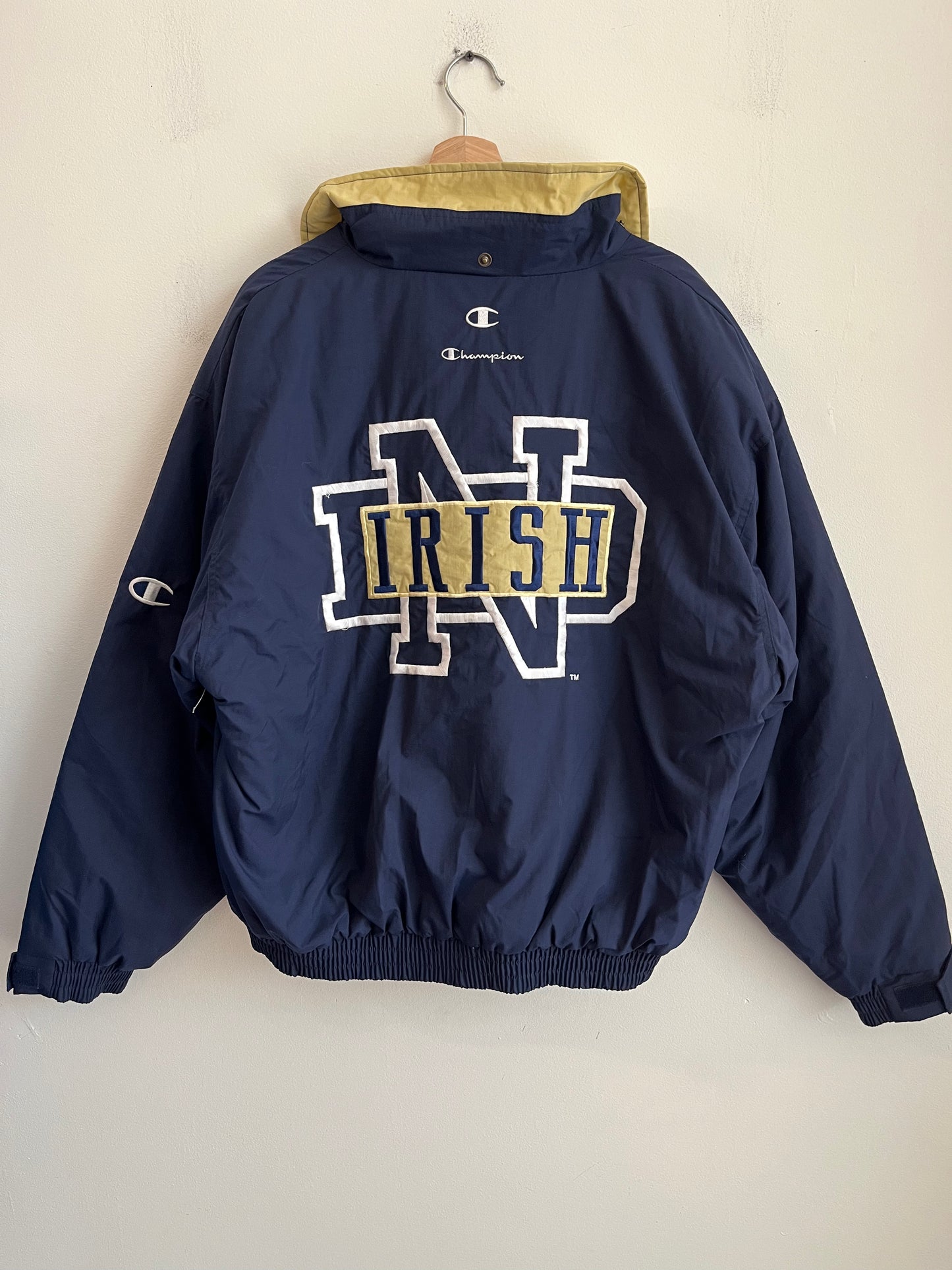 1990s Notre Dame University Champion Puffer Jacket (L)