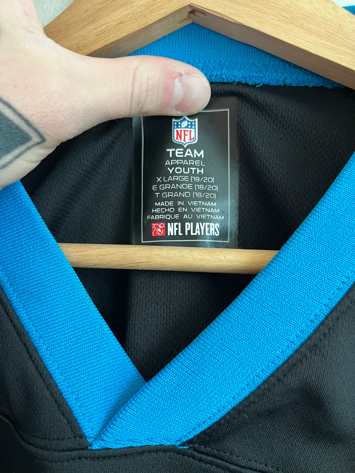 2010s Carolina Panthers Luke Kuechly NFL Players Jersey (Youth XL)