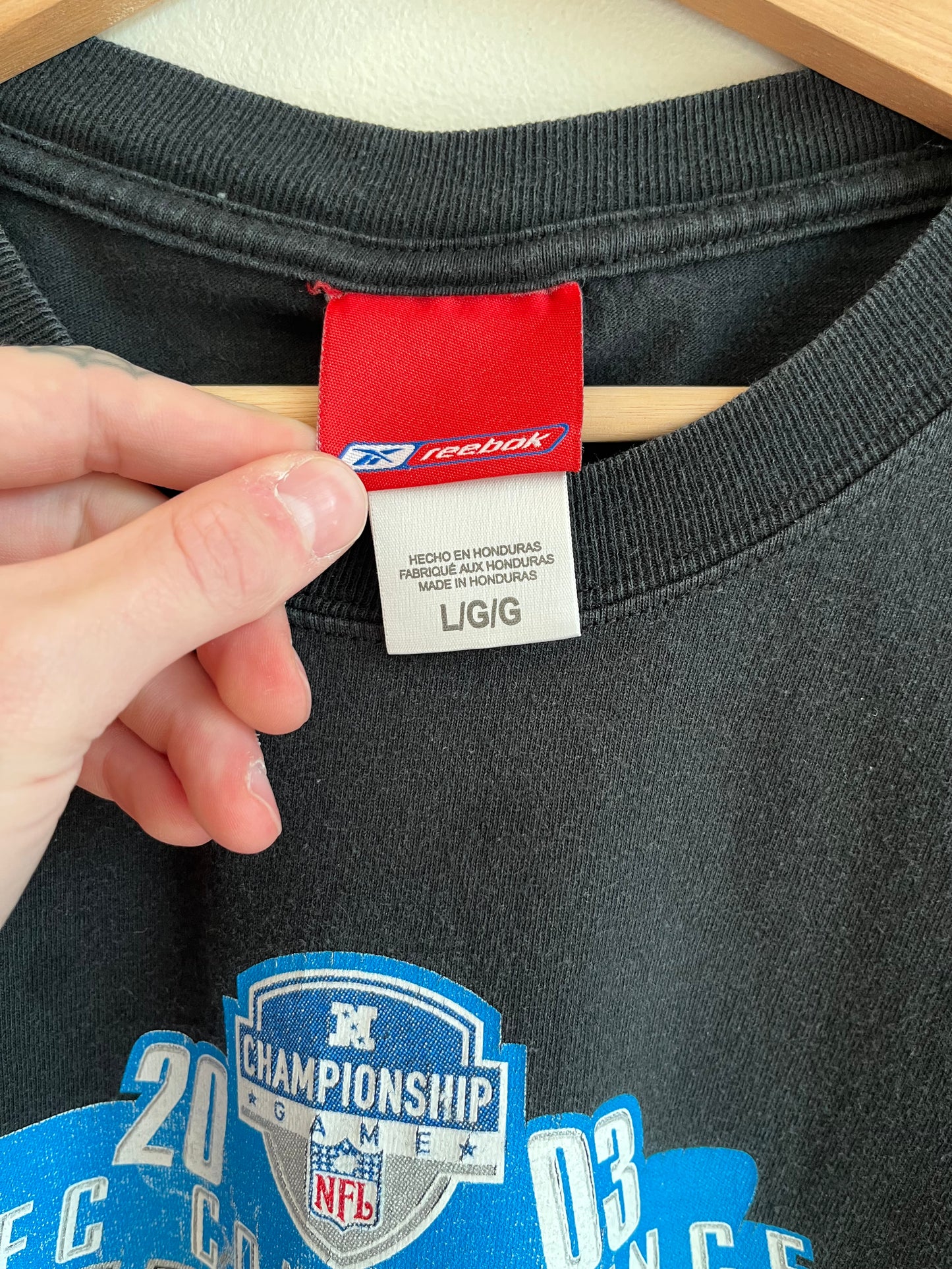 2003 Carolina Panthers Cropped Conference Champions Tee (L)
