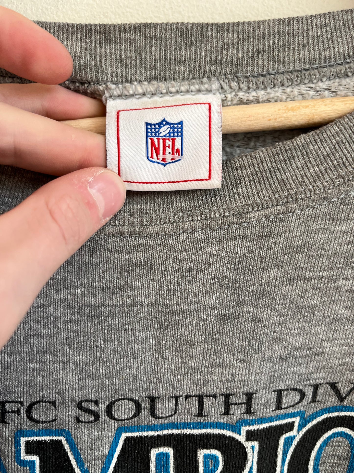 2003 Carolina Panthers Conference Champions Mad Cat Crewneck (XL)