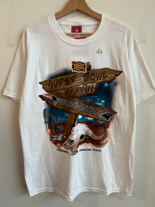 2004 Carolina Panthers v New England Patriots Deadstock Super Bowl Graphic Tee (M)