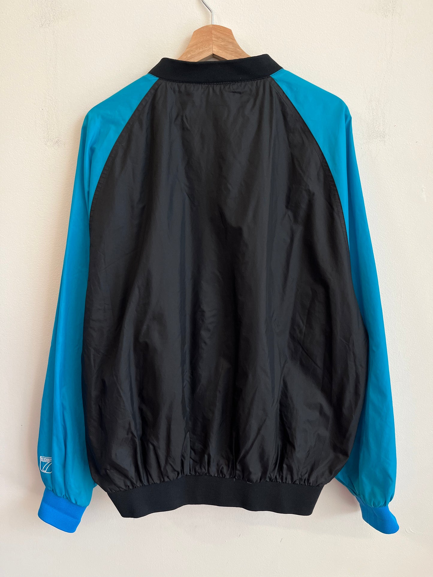 90s Carolina Panthers Embroidered Spell Out Logo 7 Two Toned Windbreaker (L)