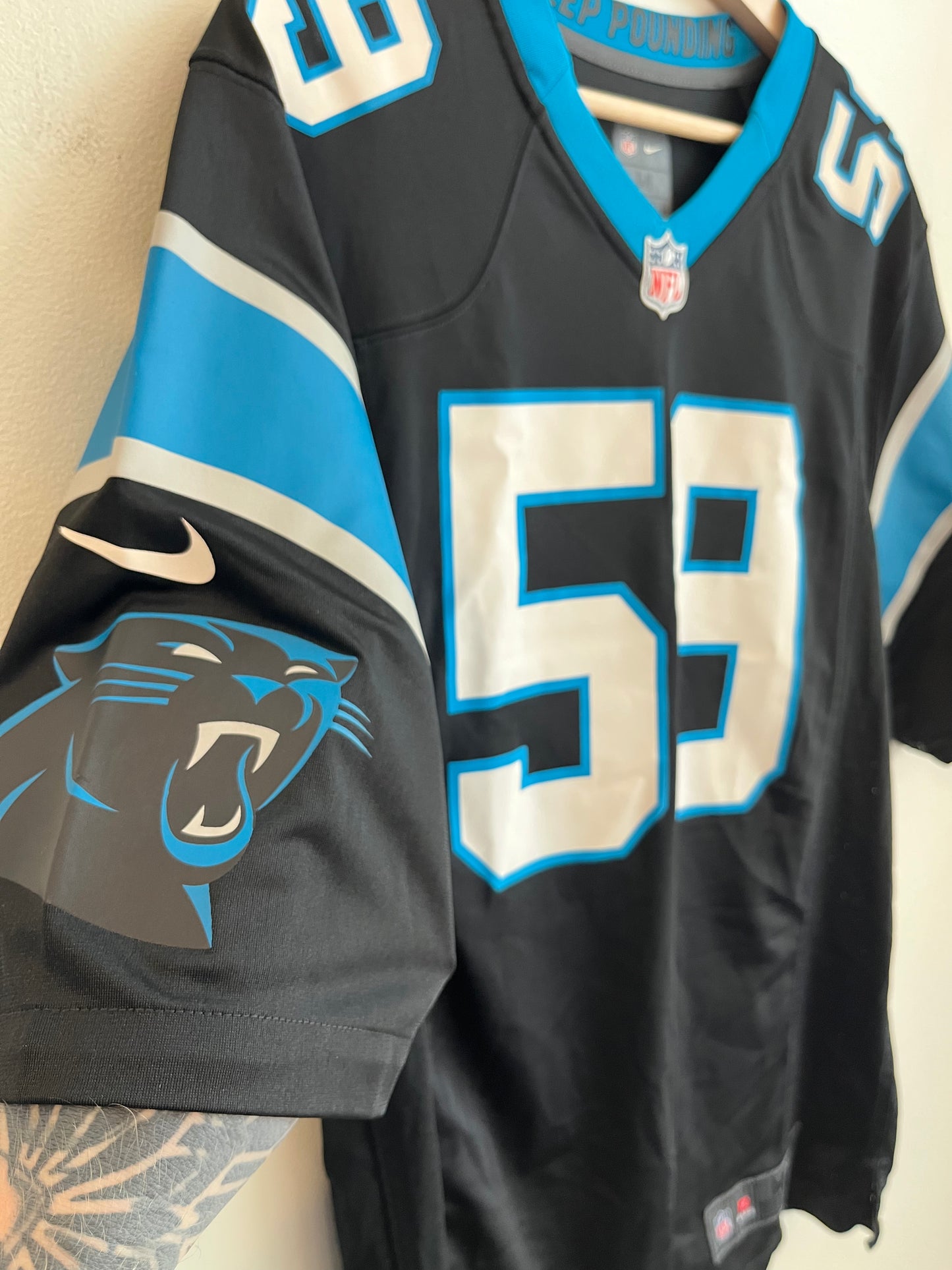 2010s Carolina Panthers Luke Kuechly Nike Home Jersey (M)