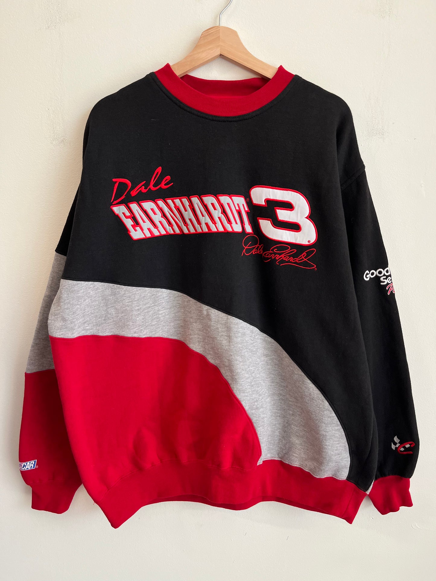 90s Nascar Dale Earnhardt Multi Color Crewneck (L)