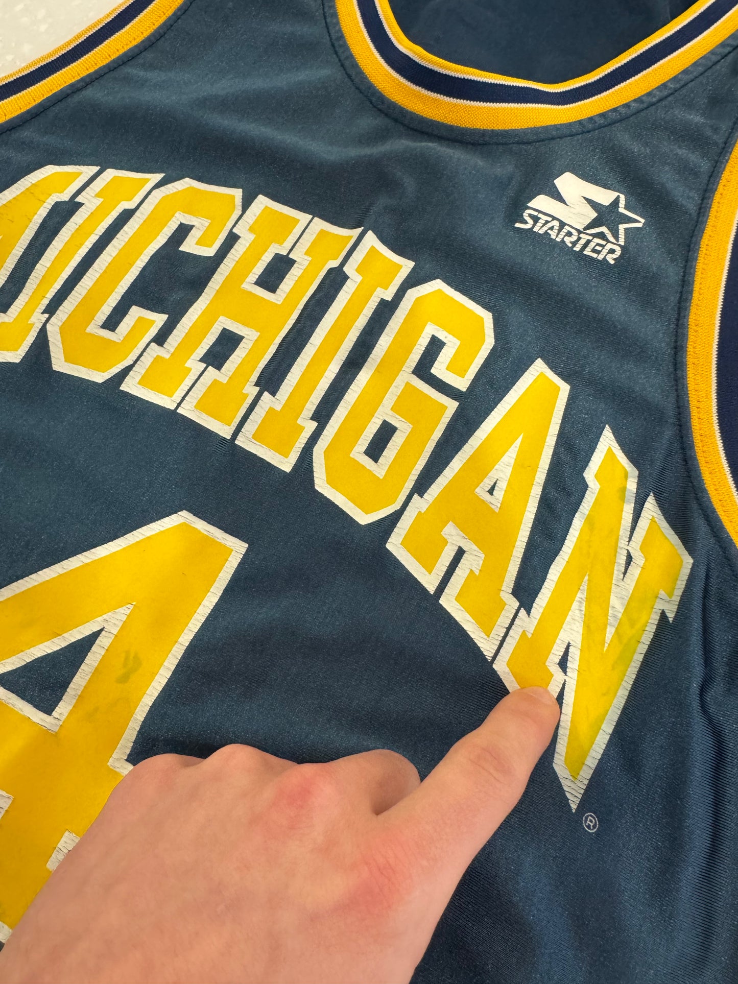 90s Michigan Starter Basketball Jersey (M)