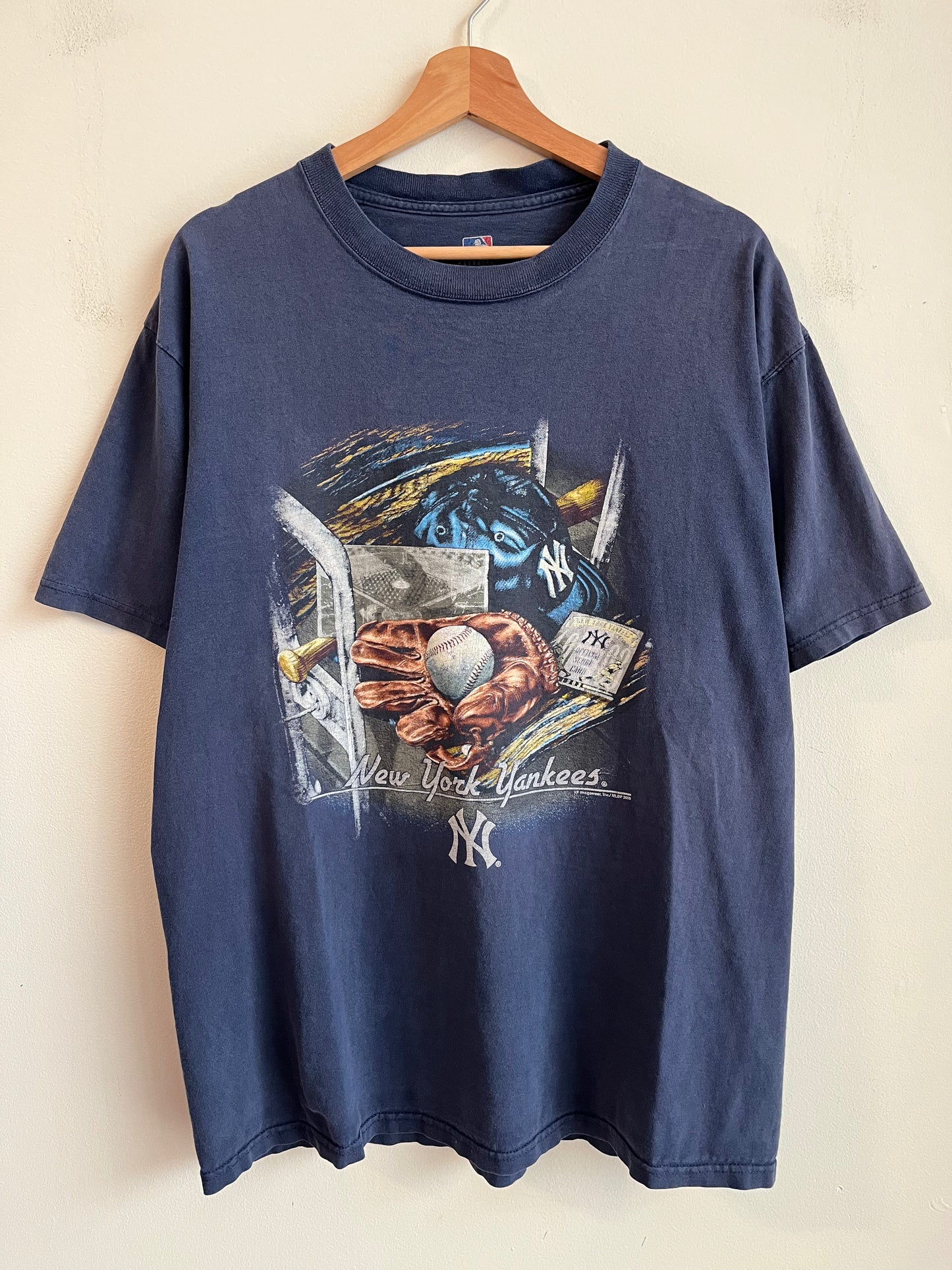 2009 New York Yankees Navy MLB Graphic Tee (L)