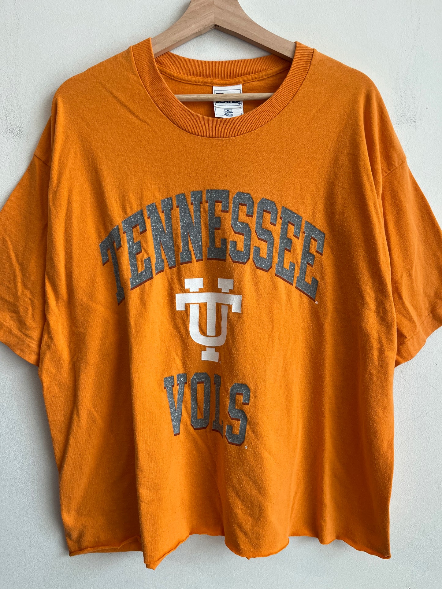 University Of Tennessee Vols Pro Player Orange Spell Out Tee (XL)