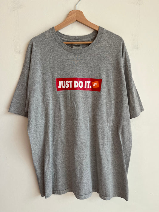 2000s Nike Just Do It Grey Tee (XL)