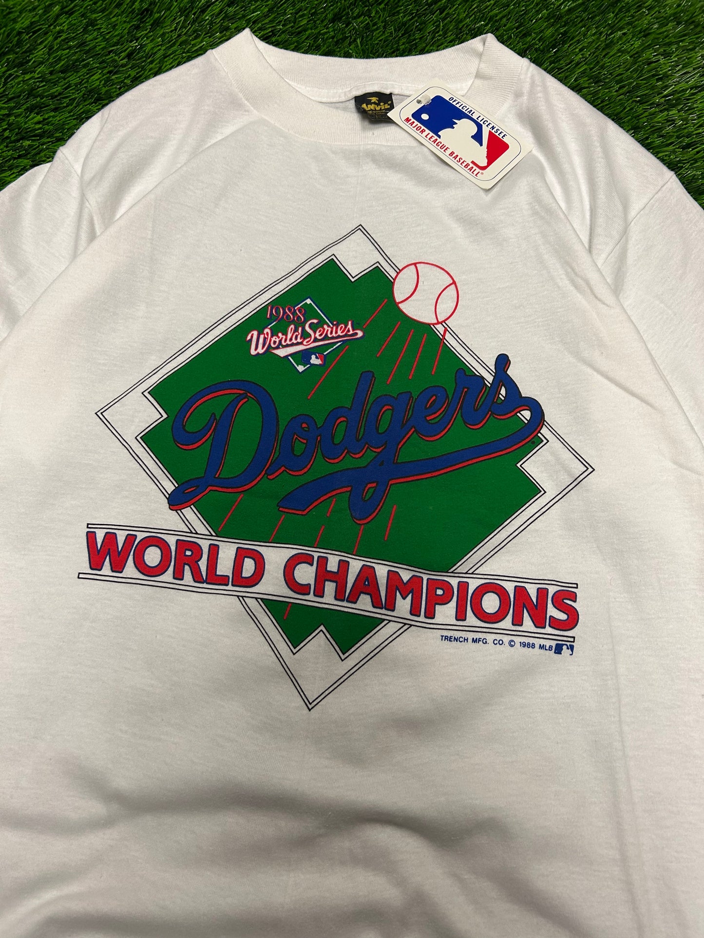 1988 Los Angeles Dodgers World Series Vintage Deadstock MLB Tee (L)