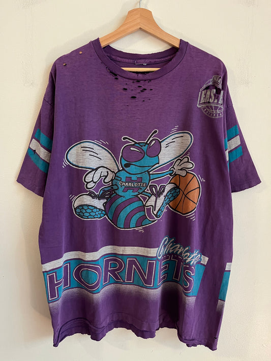 90s Charlotte Hornets Thrashed Purple Tee (XL)